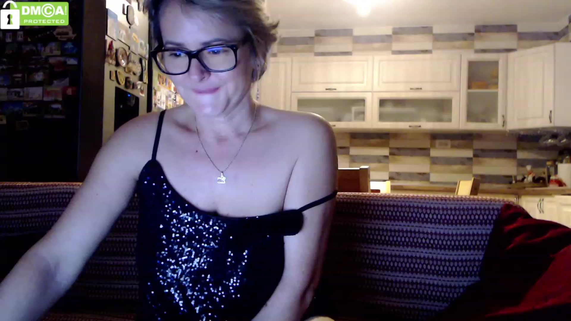 Gallery image thumbnail from silverjewel's myfreecams stream on, 12/25/2023, 16:31 image 18 of 20