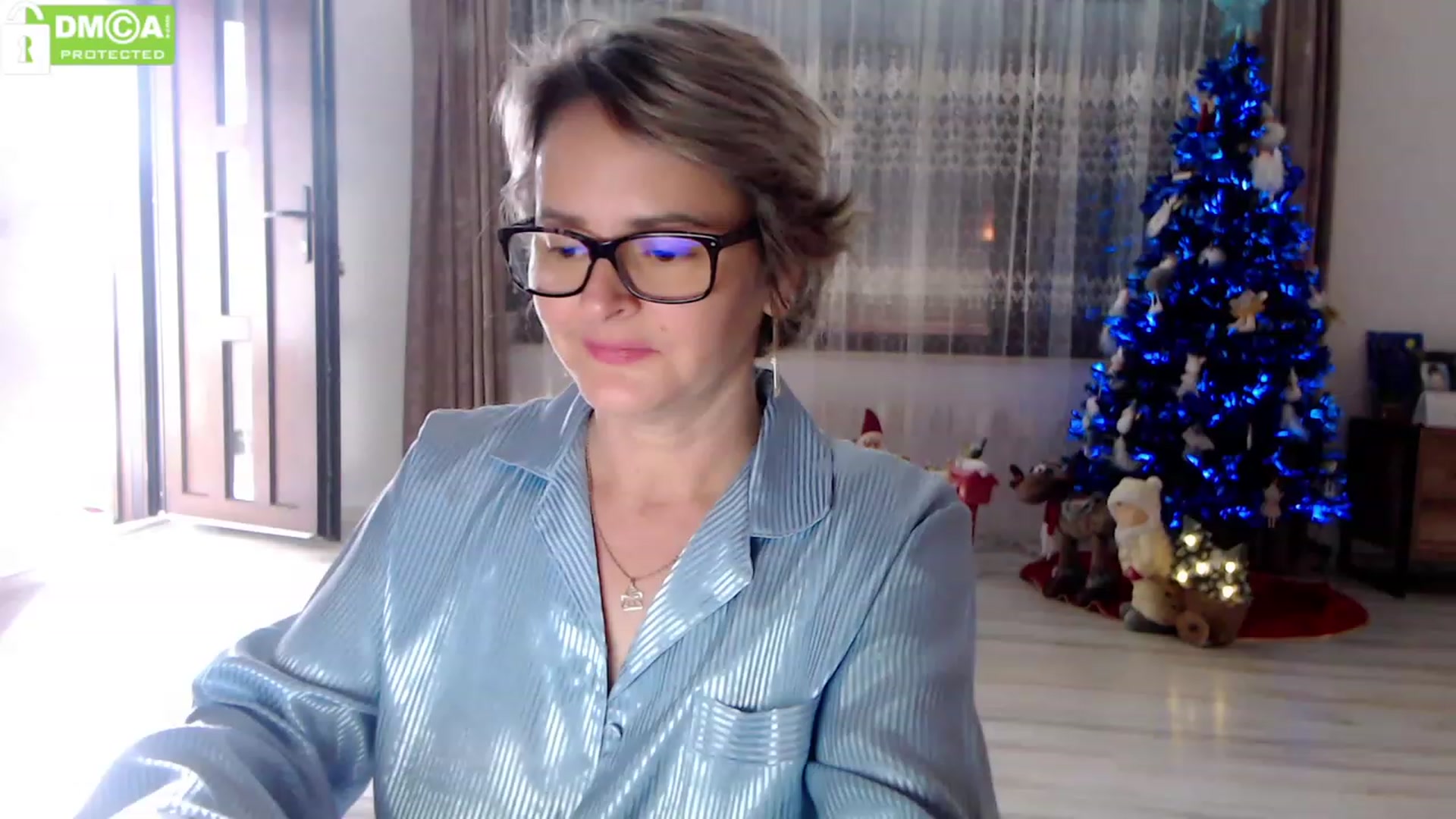 Gallery image thumbnail from silverjewel's myfreecams stream on, 12/26/2023, 08:14 image 3 of 20