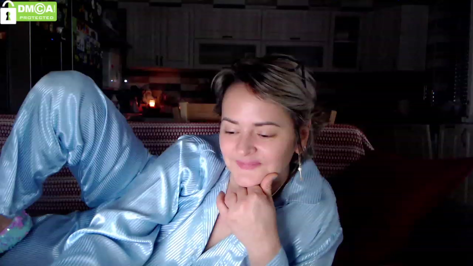 Gallery image thumbnail from silverjewel's myfreecams stream on, 12/26/2023, 08:14 image 17 of 20