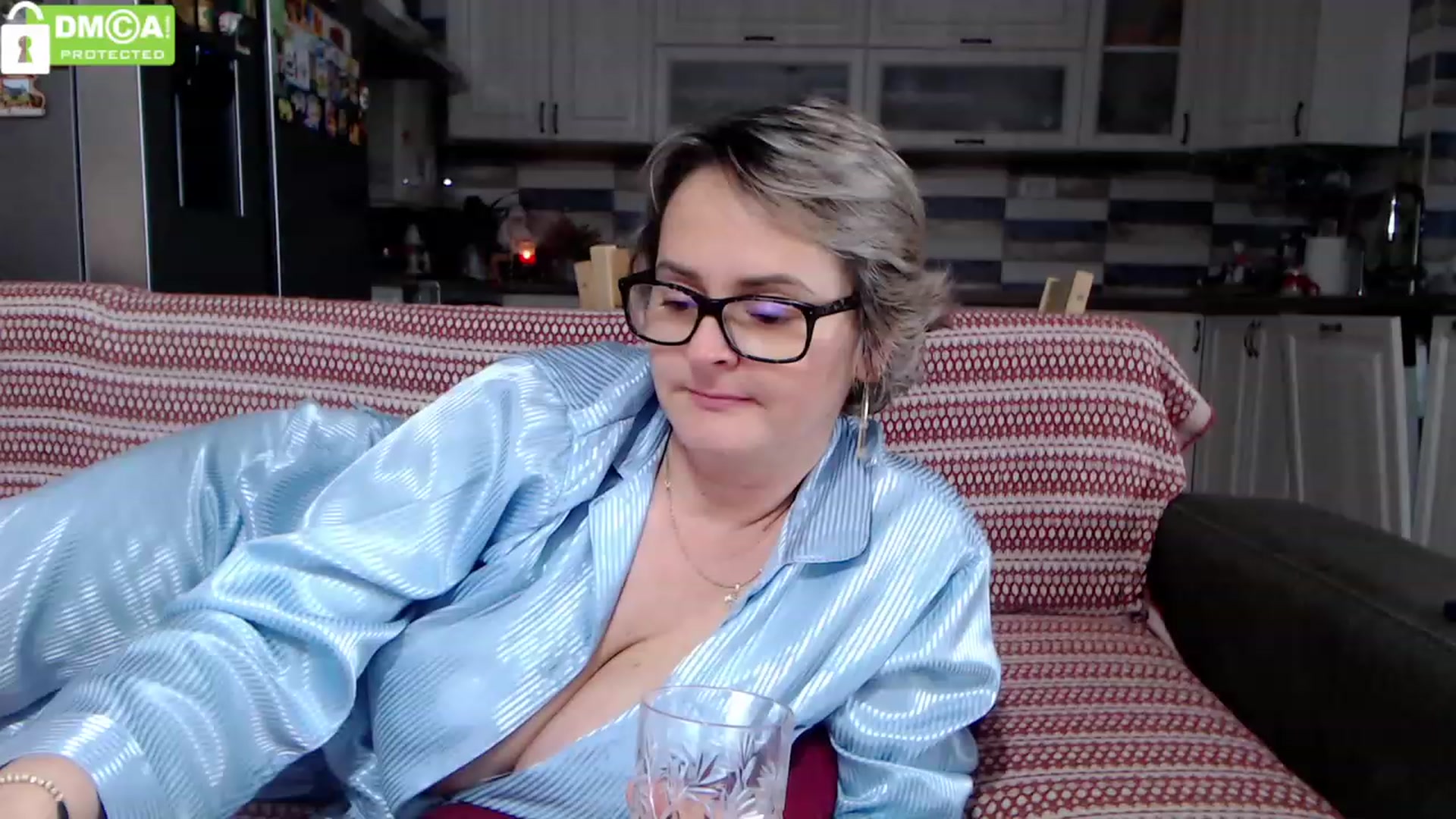 Gallery image thumbnail from silverjewel's myfreecams stream on, 12/26/2023, 13:41 image 17 of 20