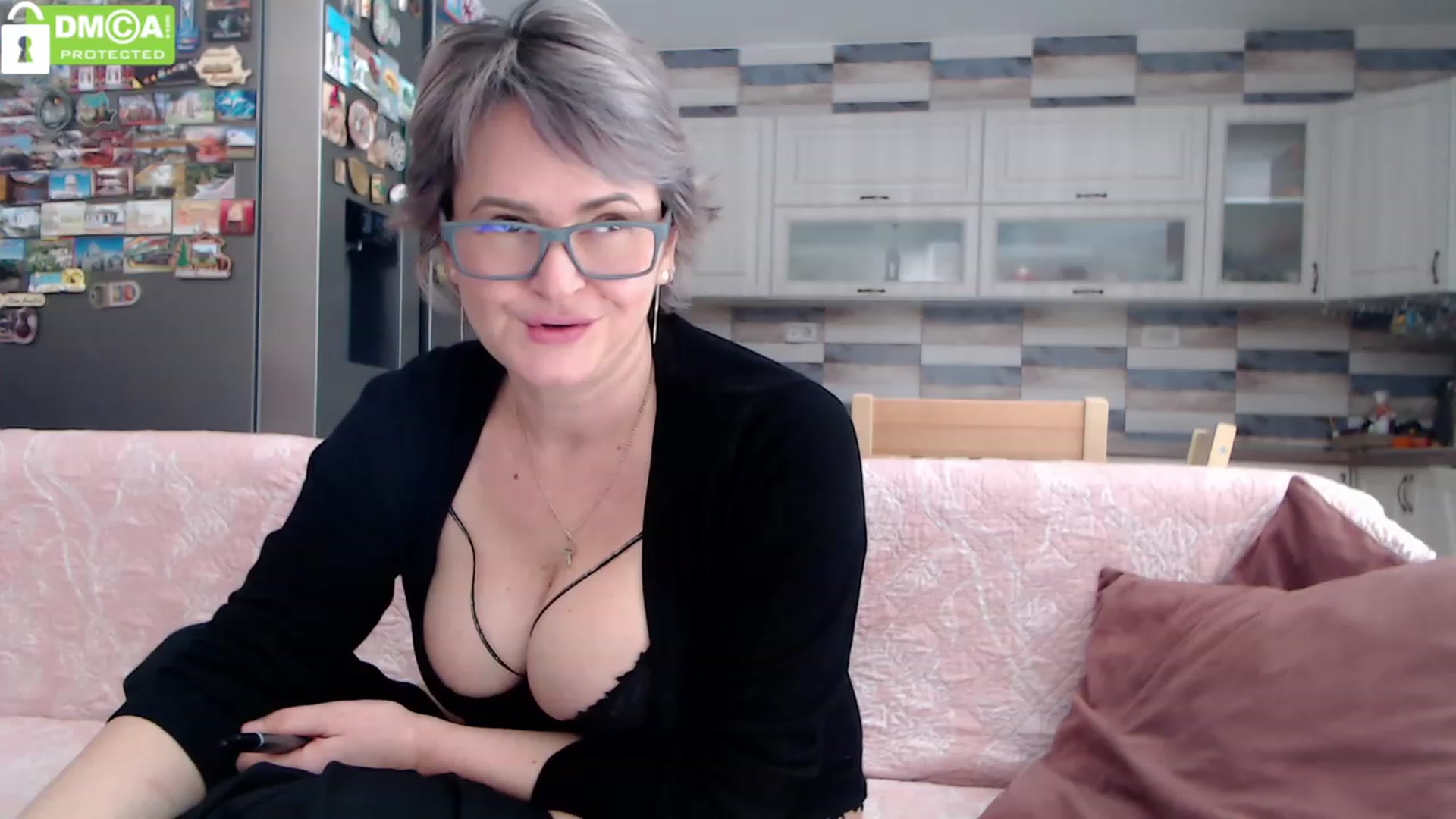 Gallery image thumbnail from silverjewel's myfreecams stream on, 01/09/2024, 12:00 image 9 of 20