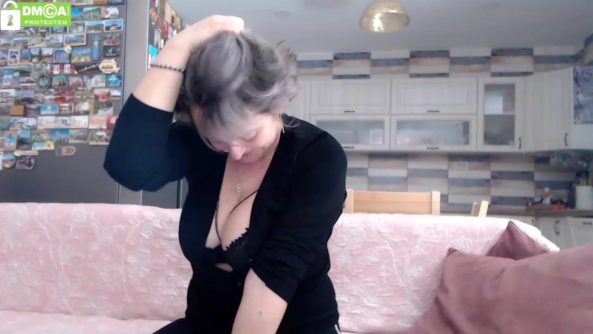 Gallery image thumbnail from silverjewel's myfreecams stream on, 01/09/2024, 12:00 image 3 of 20