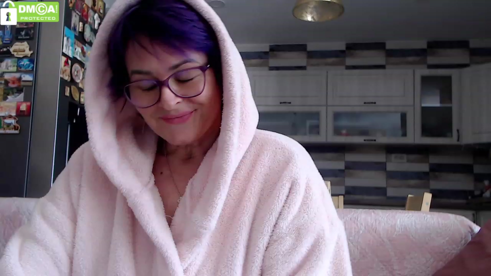 Gallery image thumbnail from silverjewel's myfreecams stream on, 01/11/2024, 10:09 image 15 of 20