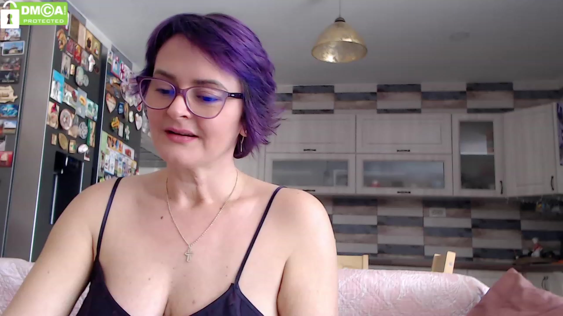 Gallery image thumbnail from silverjewel's myfreecams stream on, 01/11/2024, 10:09 image 8 of 20