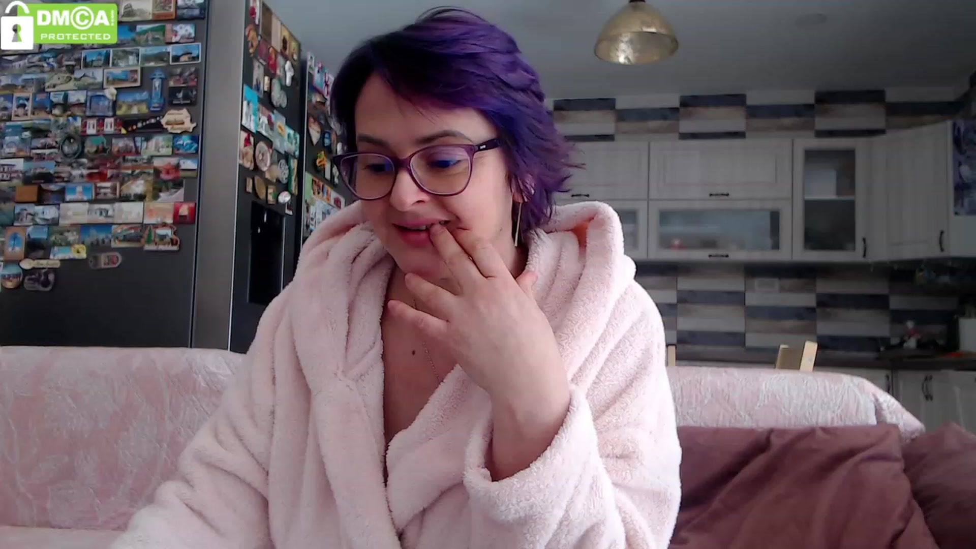 Gallery image thumbnail from silverjewel's myfreecams stream on, 01/11/2024, 11:35 image 10 of 20