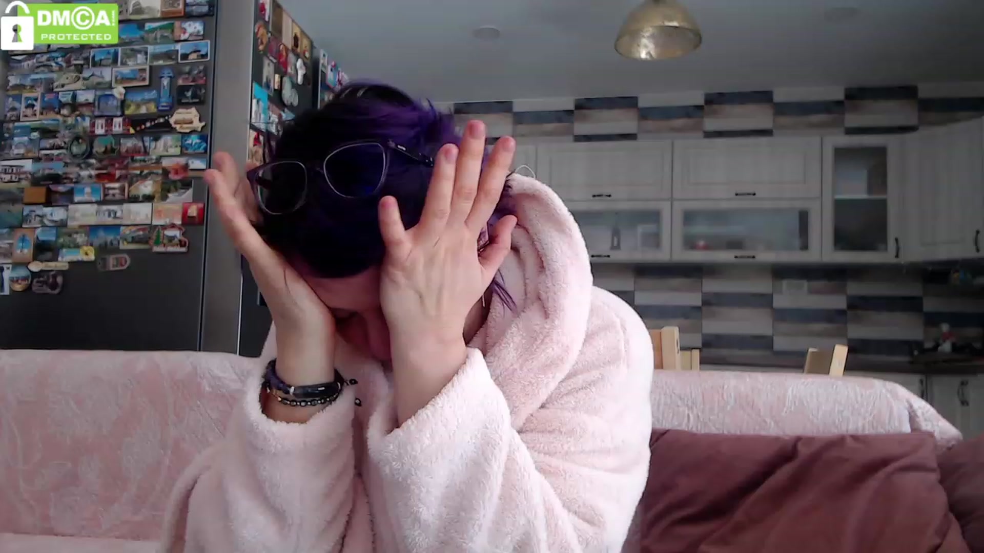 Gallery image thumbnail from silverjewel's myfreecams stream on, 01/11/2024, 11:35 image 14 of 20
