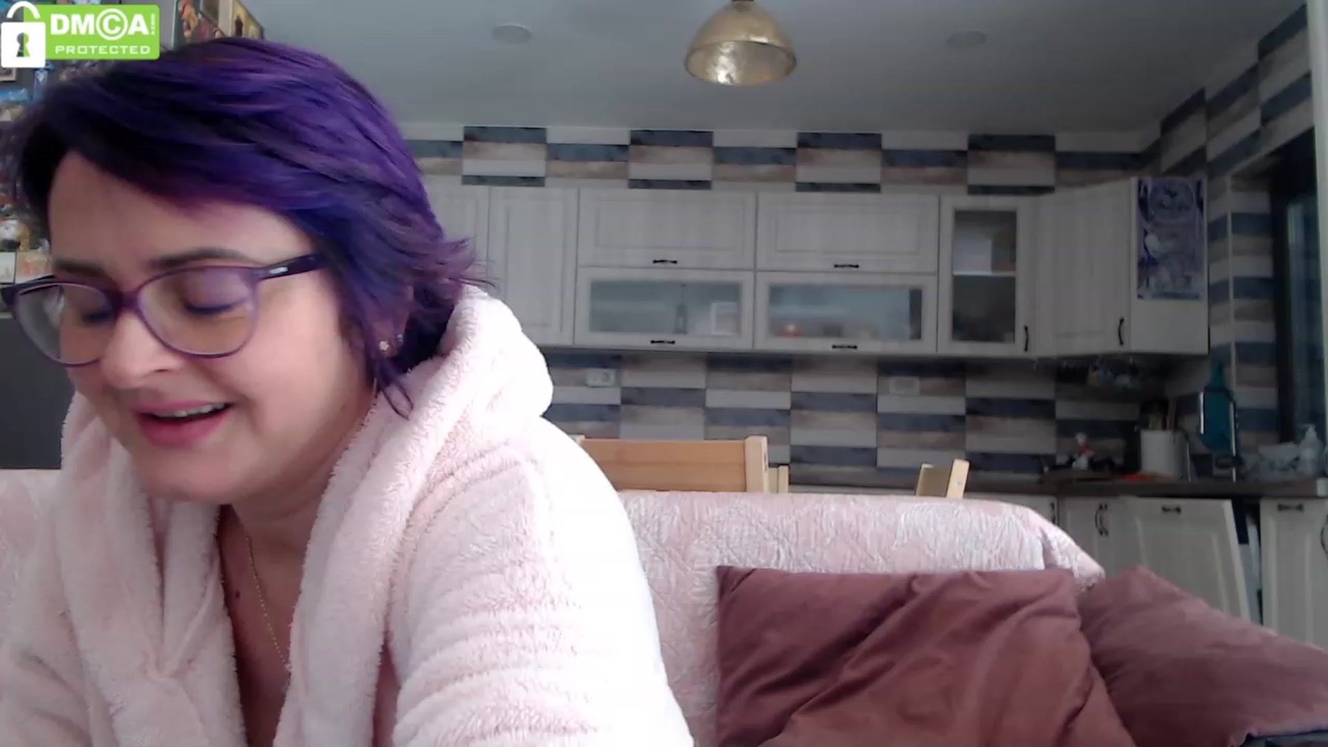 Gallery image thumbnail from silverjewel's myfreecams stream on, 01/11/2024, 11:35 image 8 of 20