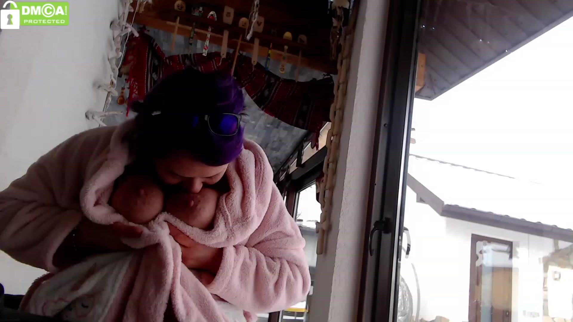 Gallery image thumbnail from silverjewel's myfreecams stream on, 01/12/2024, 08:41 image 4 of 20