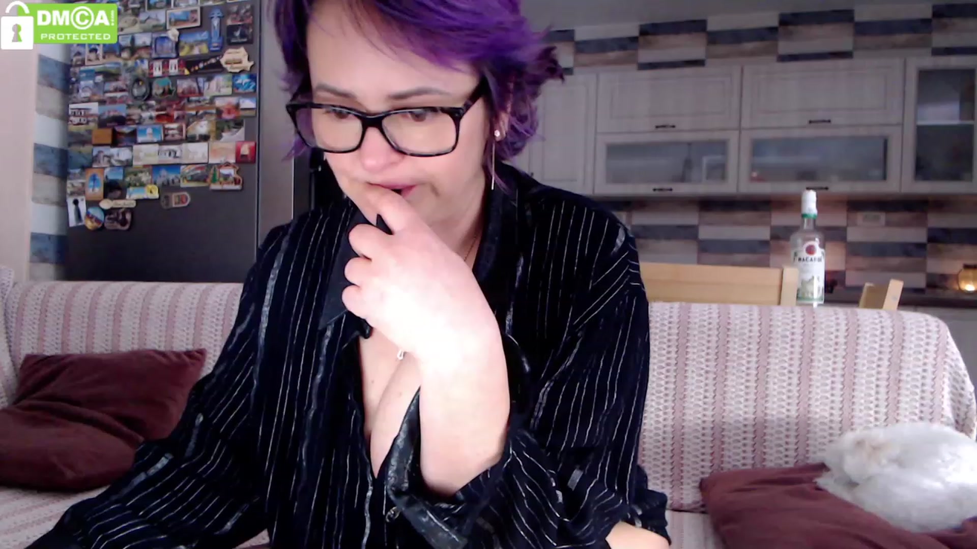 Gallery image thumbnail from silverjewel's myfreecams stream on, 01/18/2024, 12:19 image 4 of 20