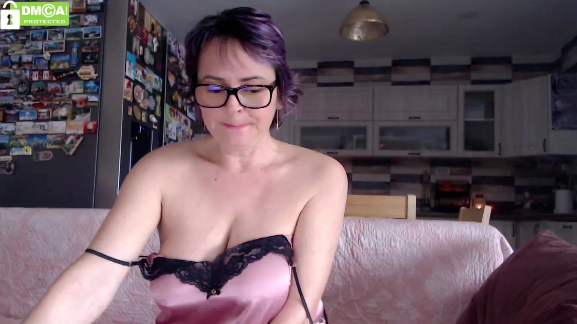 Gallery image thumbnail from silverjewel's myfreecams stream on, 02/08/2024, 11:21 image 1 of 20