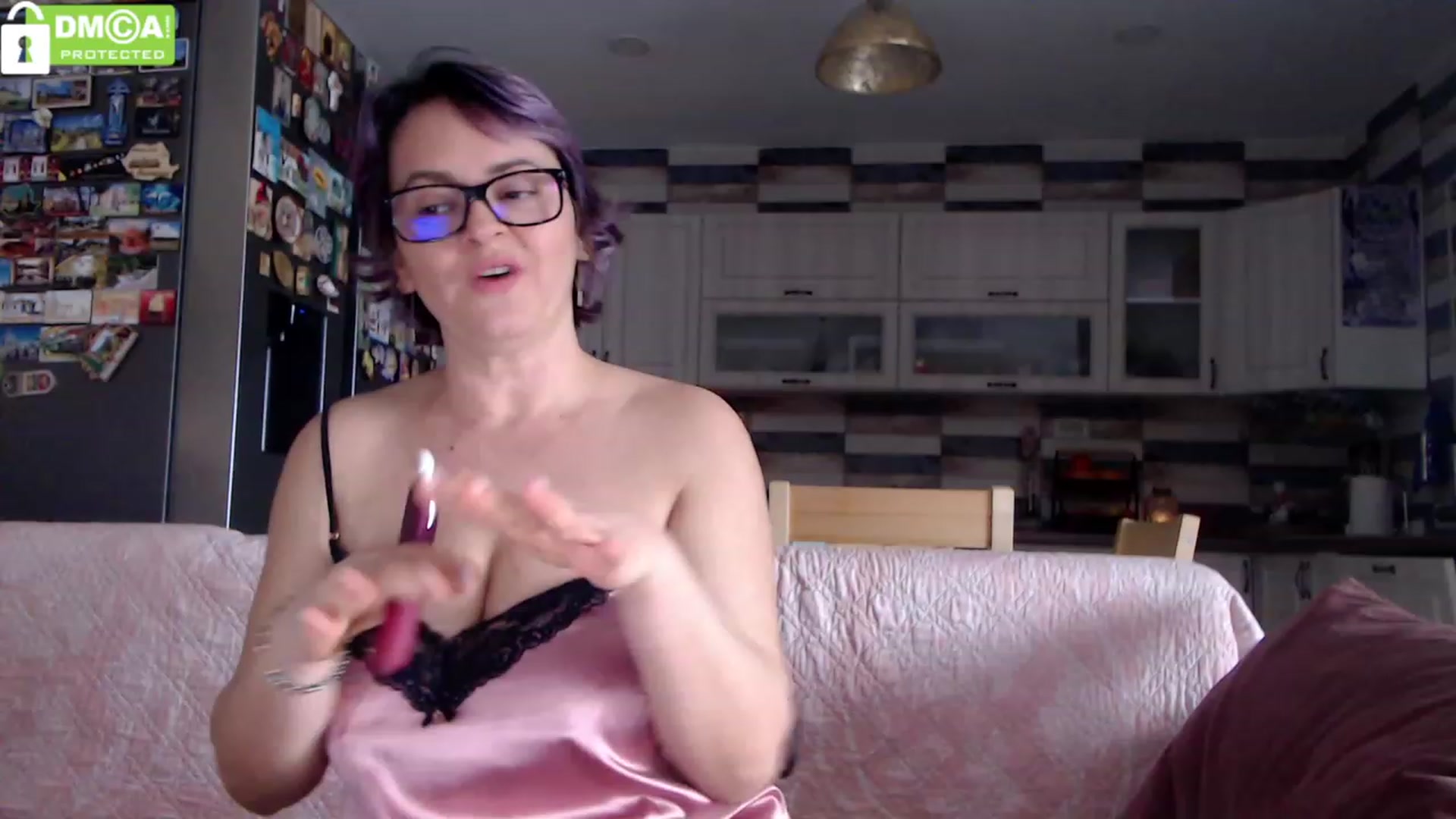Gallery image thumbnail from silverjewel's myfreecams stream on, 02/08/2024, 11:21 image 19 of 20