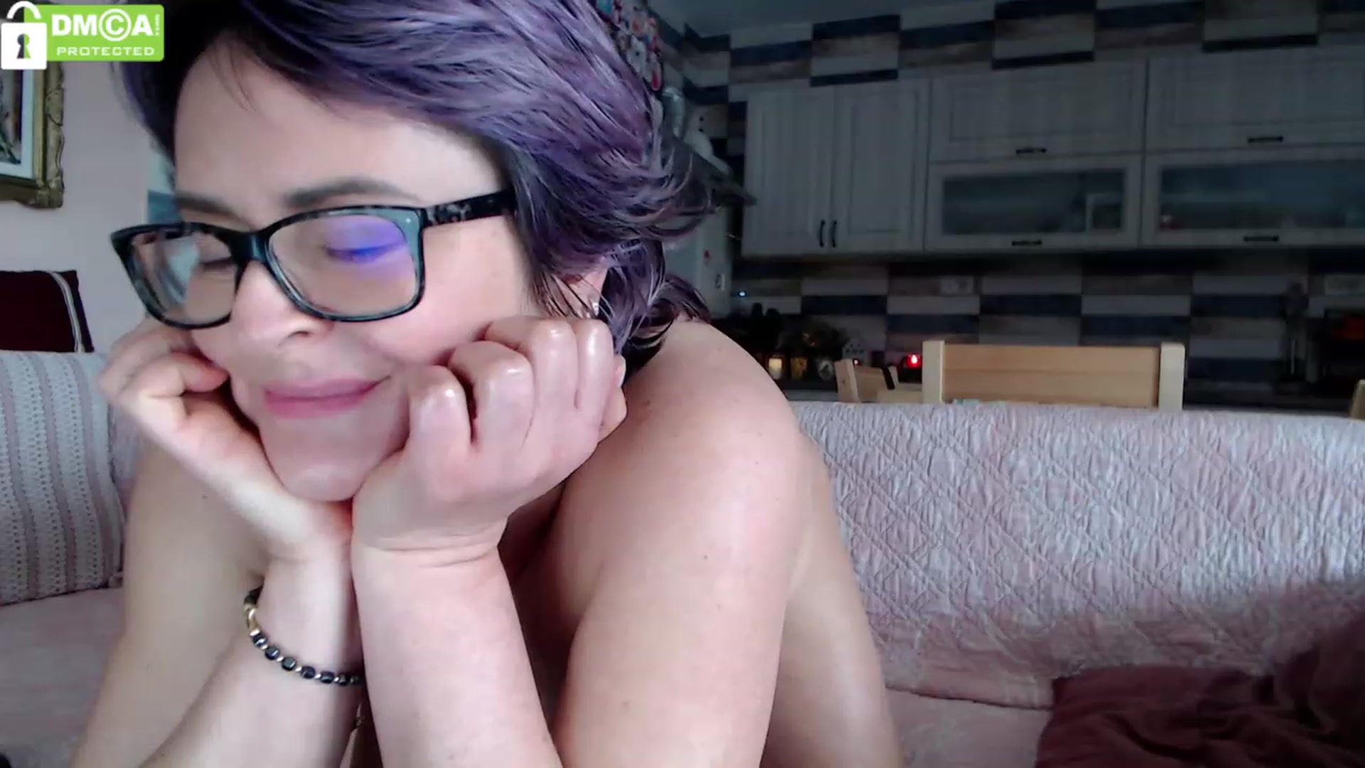 Gallery image thumbnail from silverjewel's myfreecams stream on, 02/08/2024, 12:40 image 20 of 20