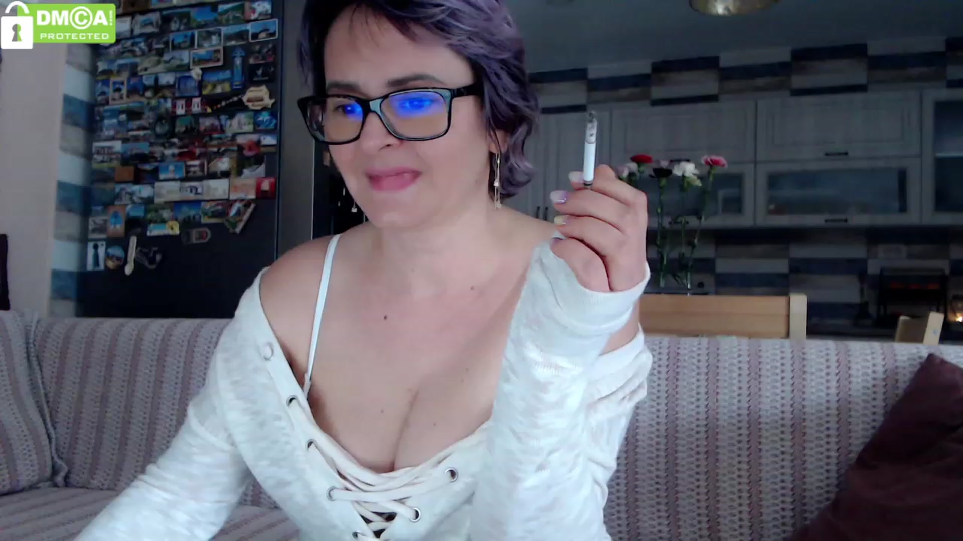 Gallery image thumbnail from silverjewel's myfreecams stream on, 02/15/2024, 11:37 image 3 of 20