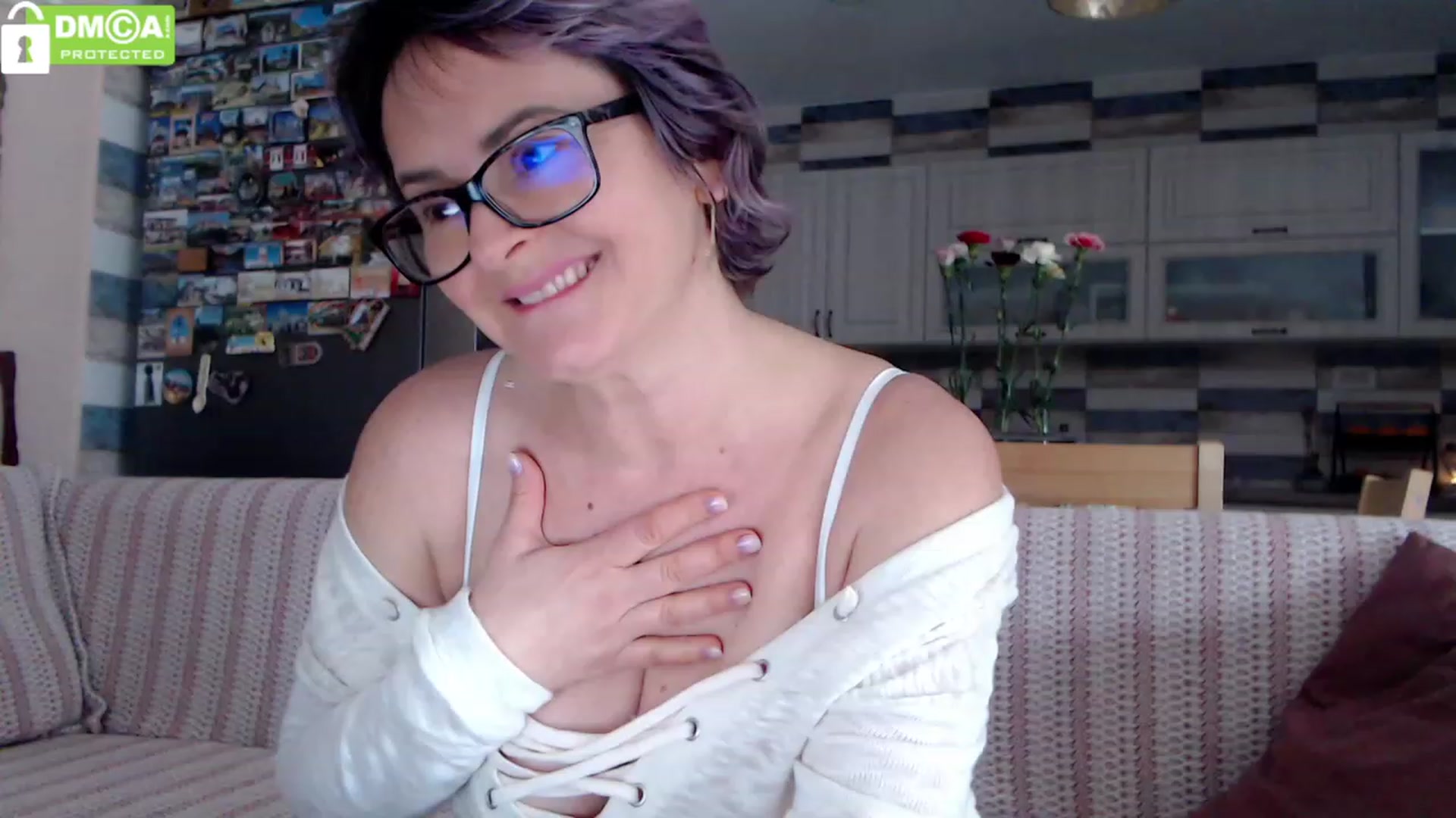 Gallery image thumbnail from silverjewel's myfreecams stream on, 02/15/2024, 11:37 image 2 of 20