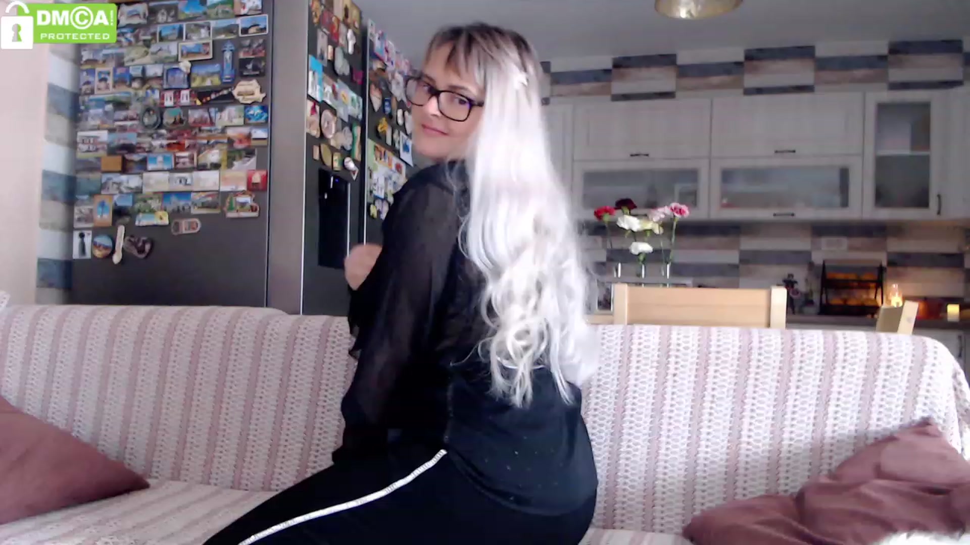 Gallery image thumbnail from silverjewel's myfreecams stream on, 02/19/2024, 11:43 image 6 of 20
