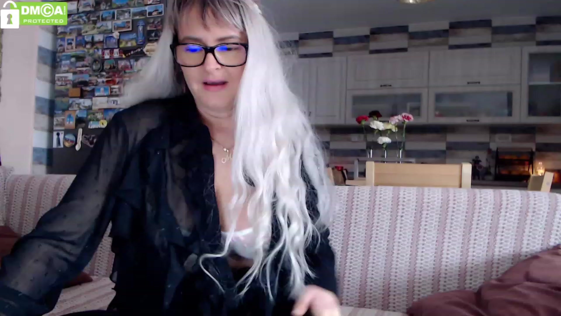Gallery image thumbnail from silverjewel's myfreecams stream on, 02/19/2024, 11:43 image 9 of 20