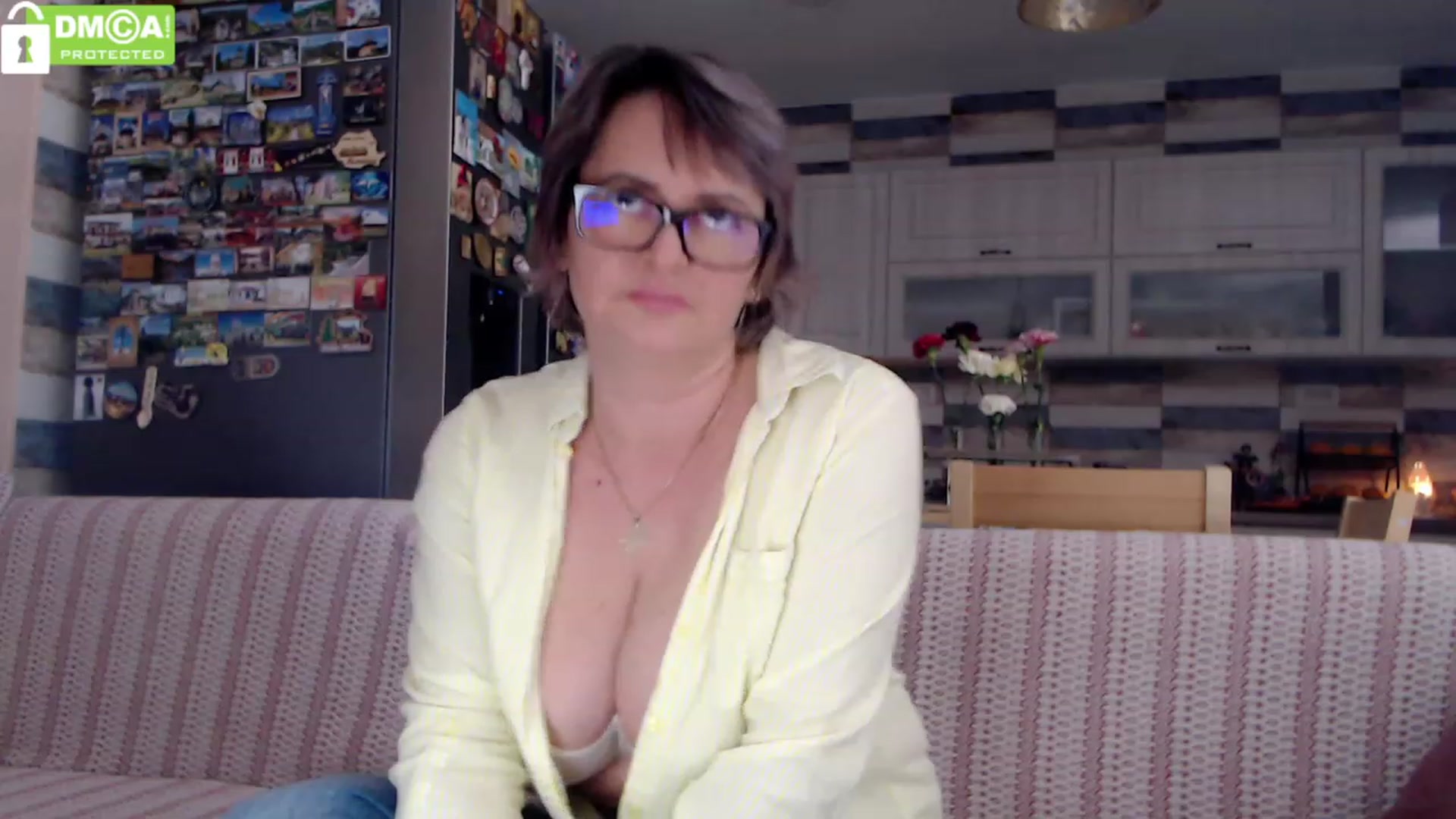 Gallery image thumbnail from silverjewel's myfreecams stream on, 02/21/2024, 10:23 image 10 of 20