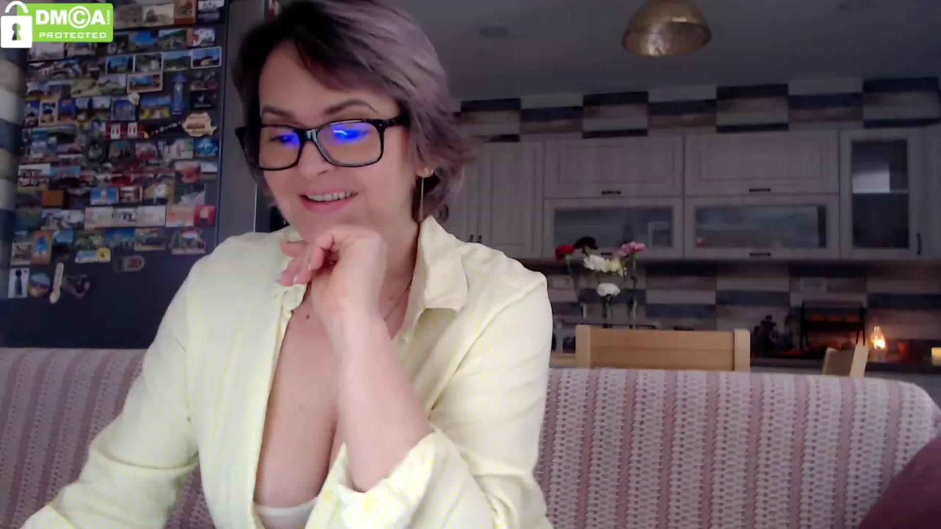 Gallery image thumbnail from silverjewel's myfreecams stream on, 02/21/2024, 10:23 image 19 of 20