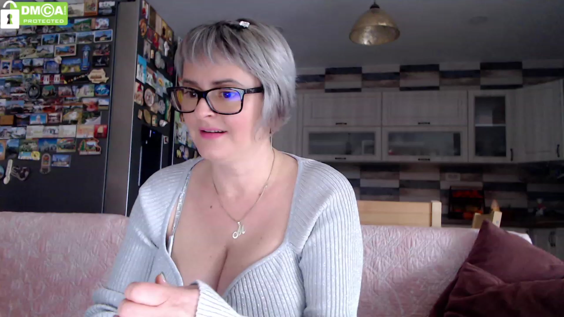 Gallery image thumbnail from silverjewel's myfreecams stream on, 03/01/2024, 11:15 image 19 of 20