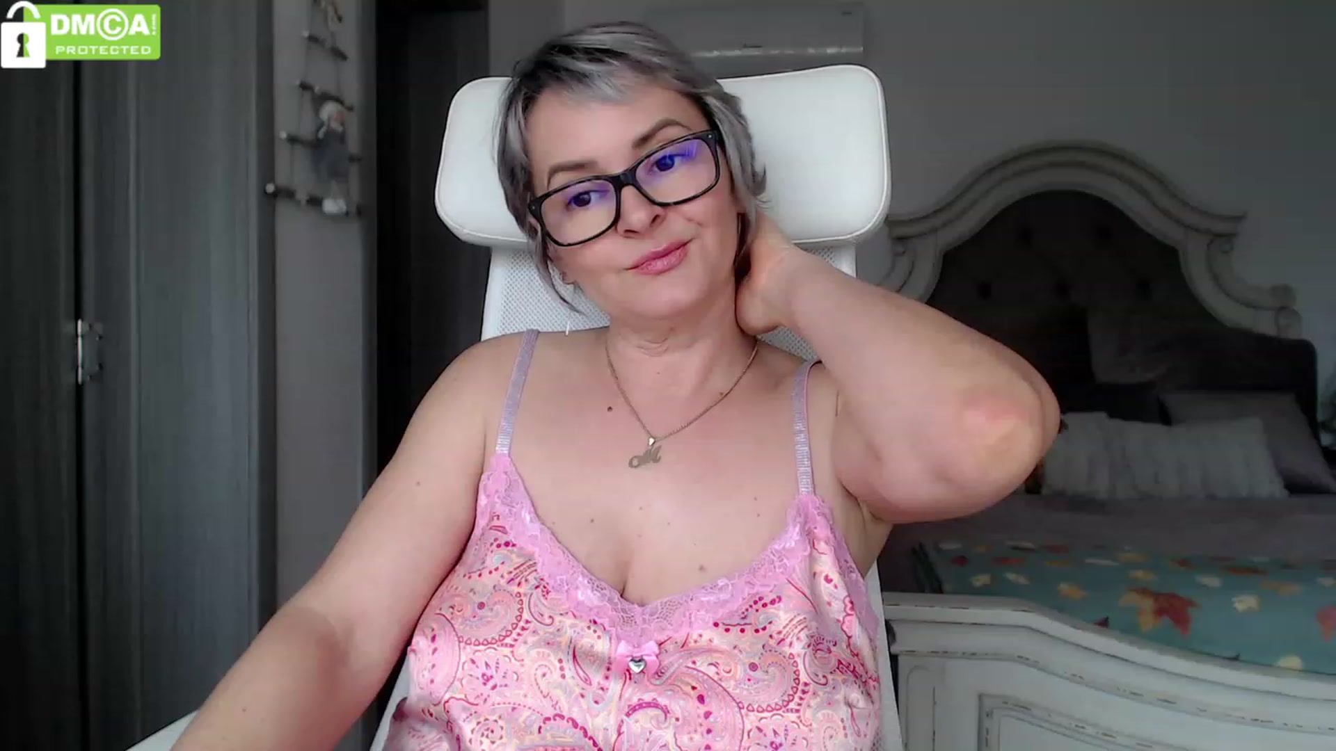Gallery image thumbnail from silverjewel's myfreecams stream on, 03/02/2024, 11:56 image 14 of 20