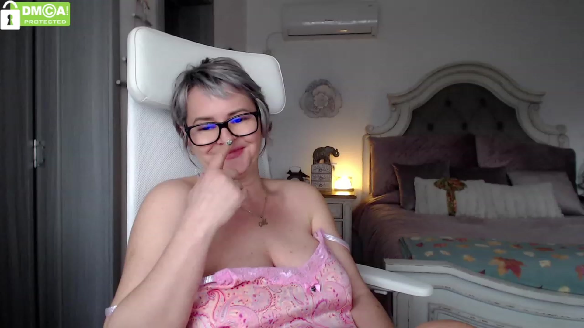 Gallery image thumbnail from silverjewel's myfreecams stream on, 03/02/2024, 11:56 image 20 of 20