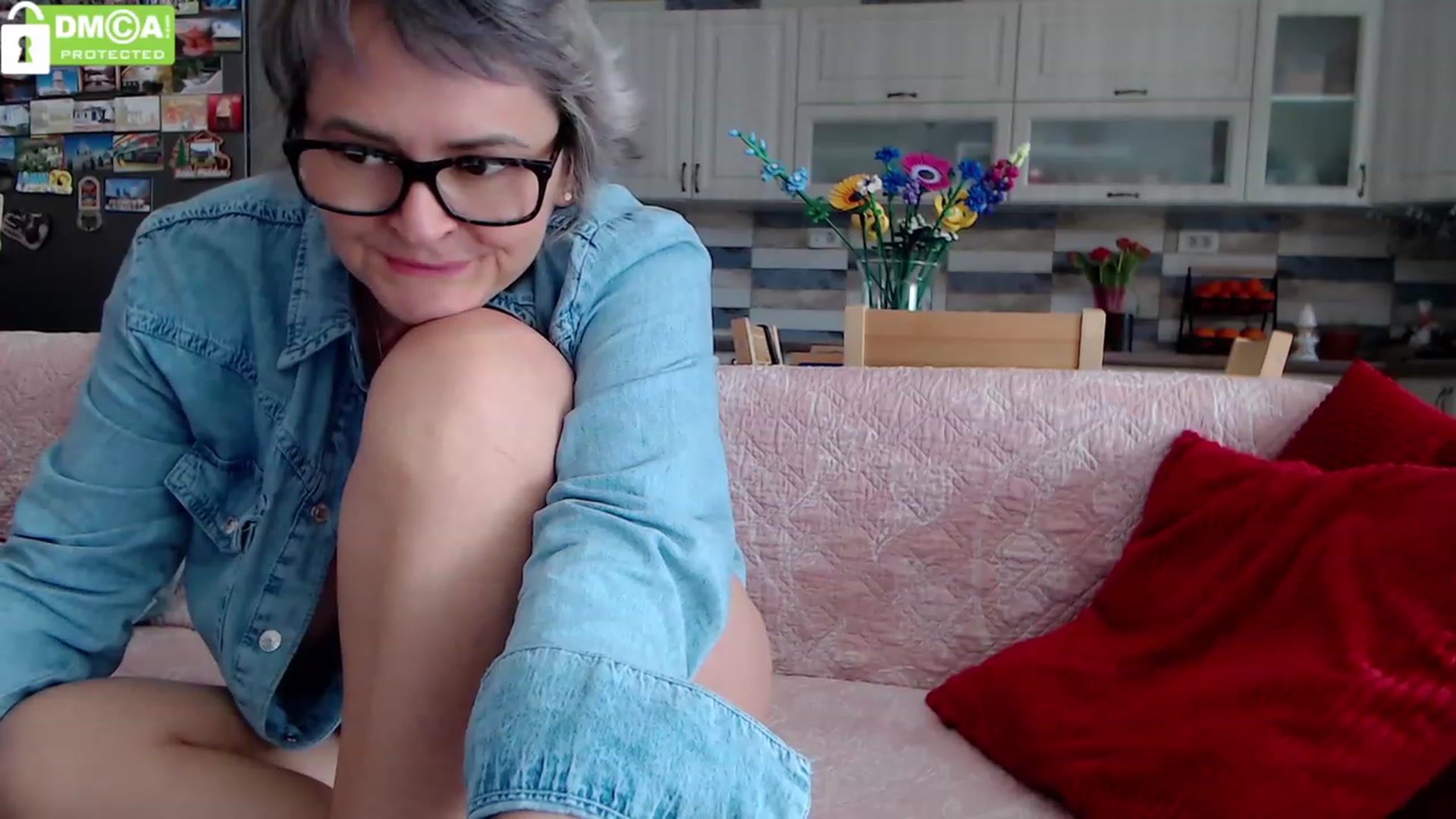 Gallery image thumbnail from silverjewel's myfreecams stream on, 03/05/2024, 12:20 image 19 of 20