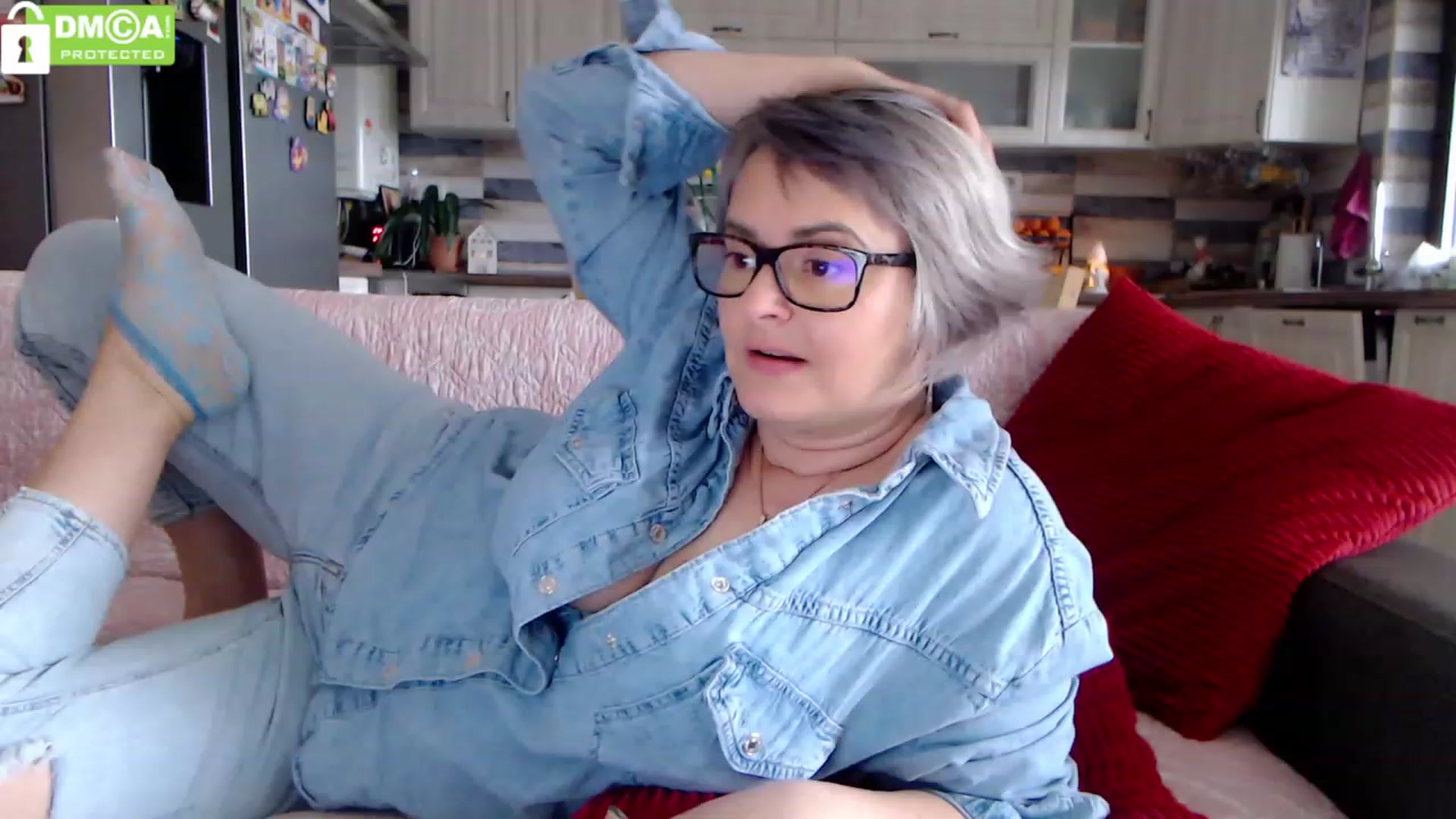 Gallery image thumbnail from silverjewel's myfreecams stream on, 03/05/2024, 12:20 image 1 of 20