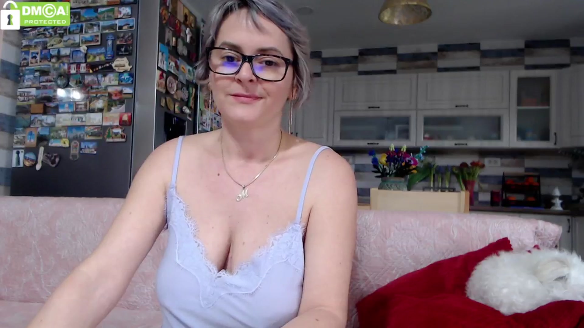Gallery image thumbnail from silverjewel's myfreecams stream on, 03/08/2024, 08:38 image 17 of 20