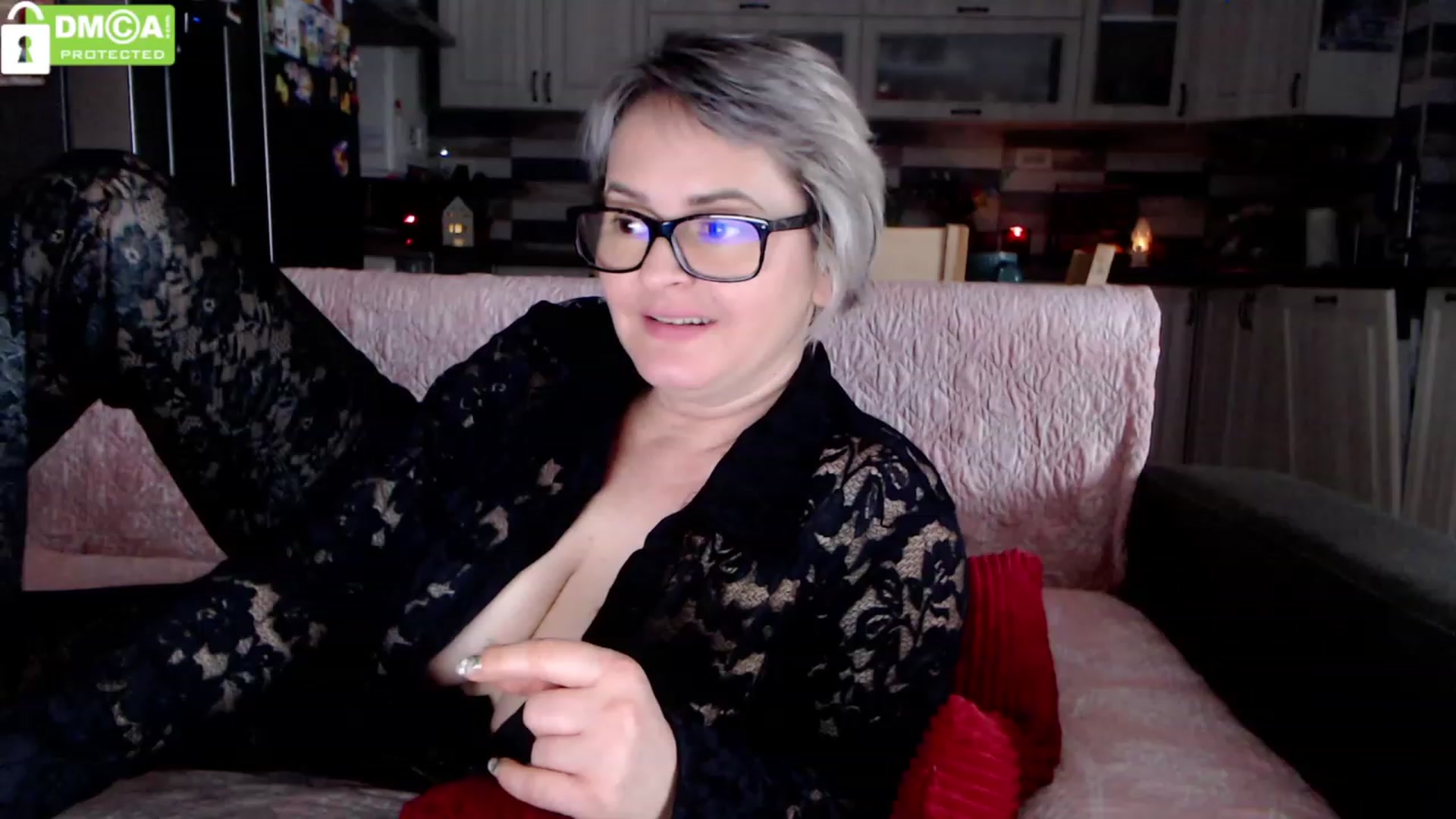 Gallery image thumbnail from silverjewel's myfreecams stream on, 03/12/2024, 11:27 image 18 of 20