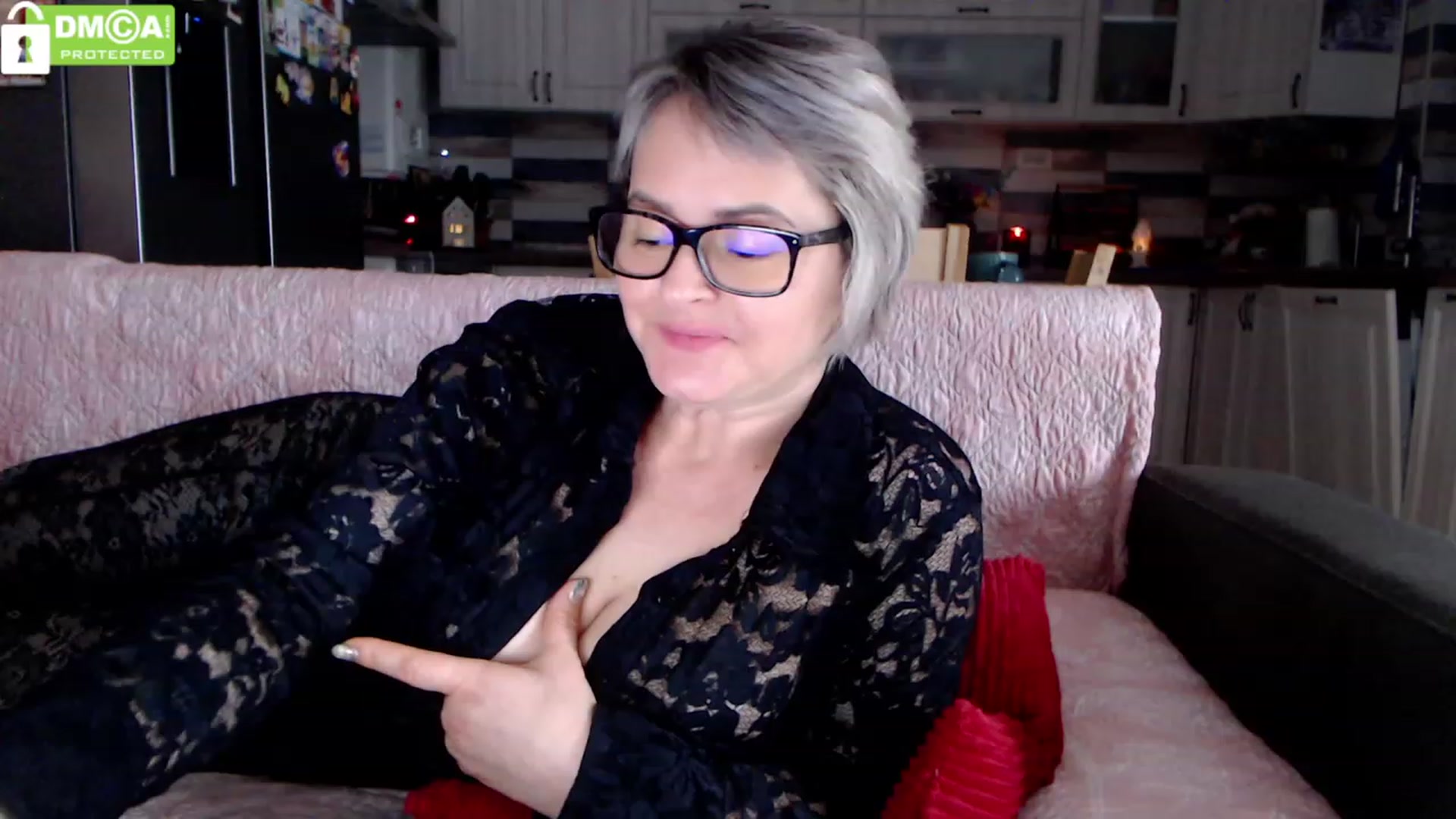 Gallery image thumbnail from silverjewel's myfreecams stream on, 03/12/2024, 11:27 image 12 of 20