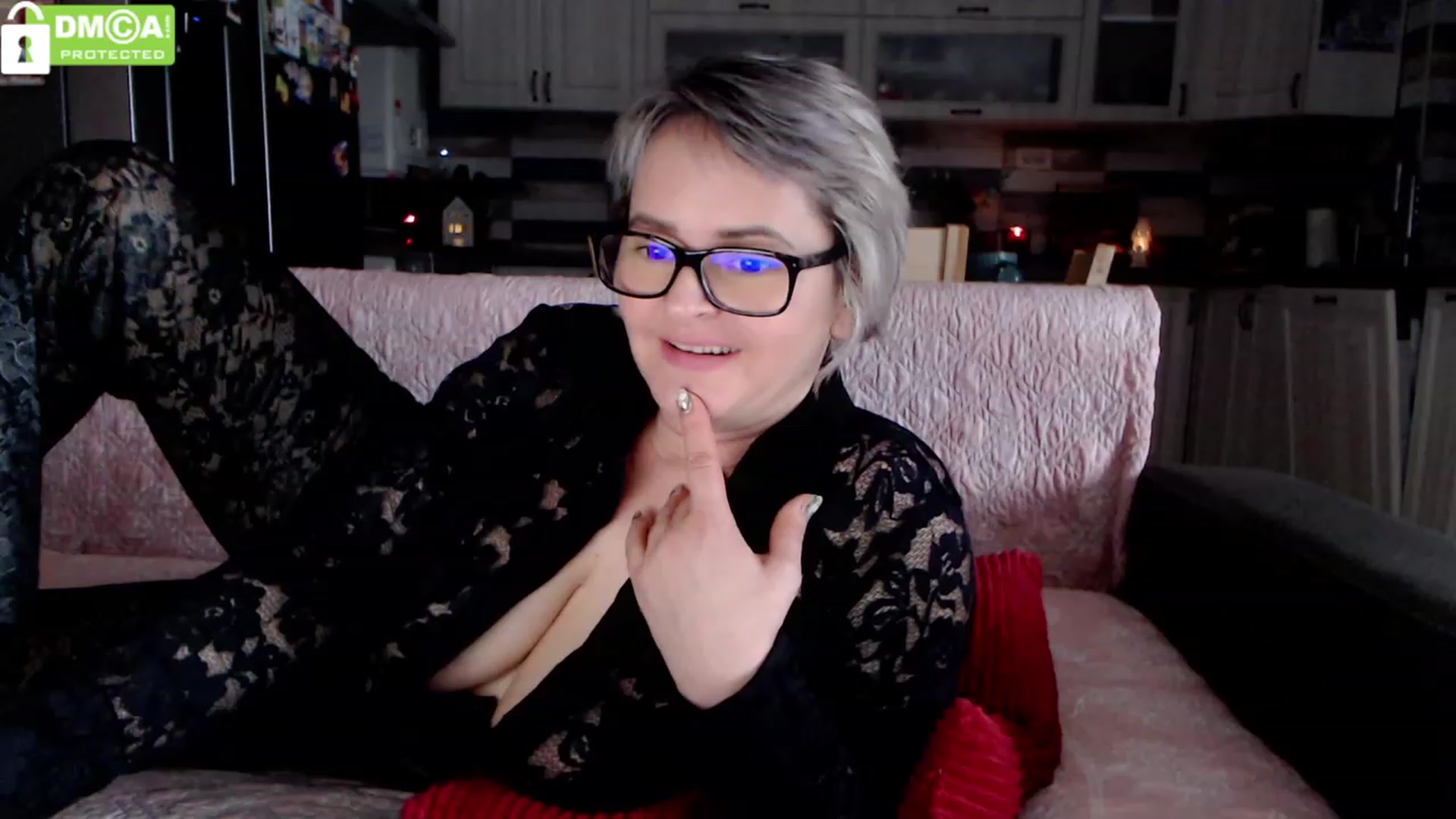Gallery image thumbnail from silverjewel's myfreecams stream on, 03/12/2024, 11:27 image 17 of 20