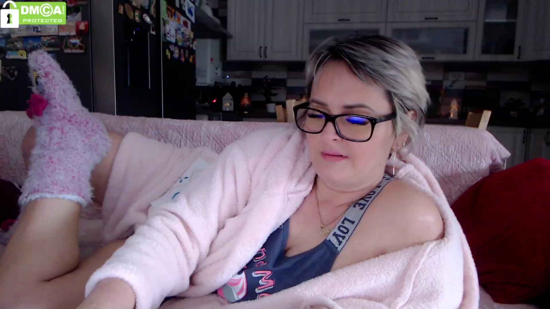Gallery image thumbnail from silverjewel's myfreecams stream on, 03/20/2024, 10:43 image 3 of 20