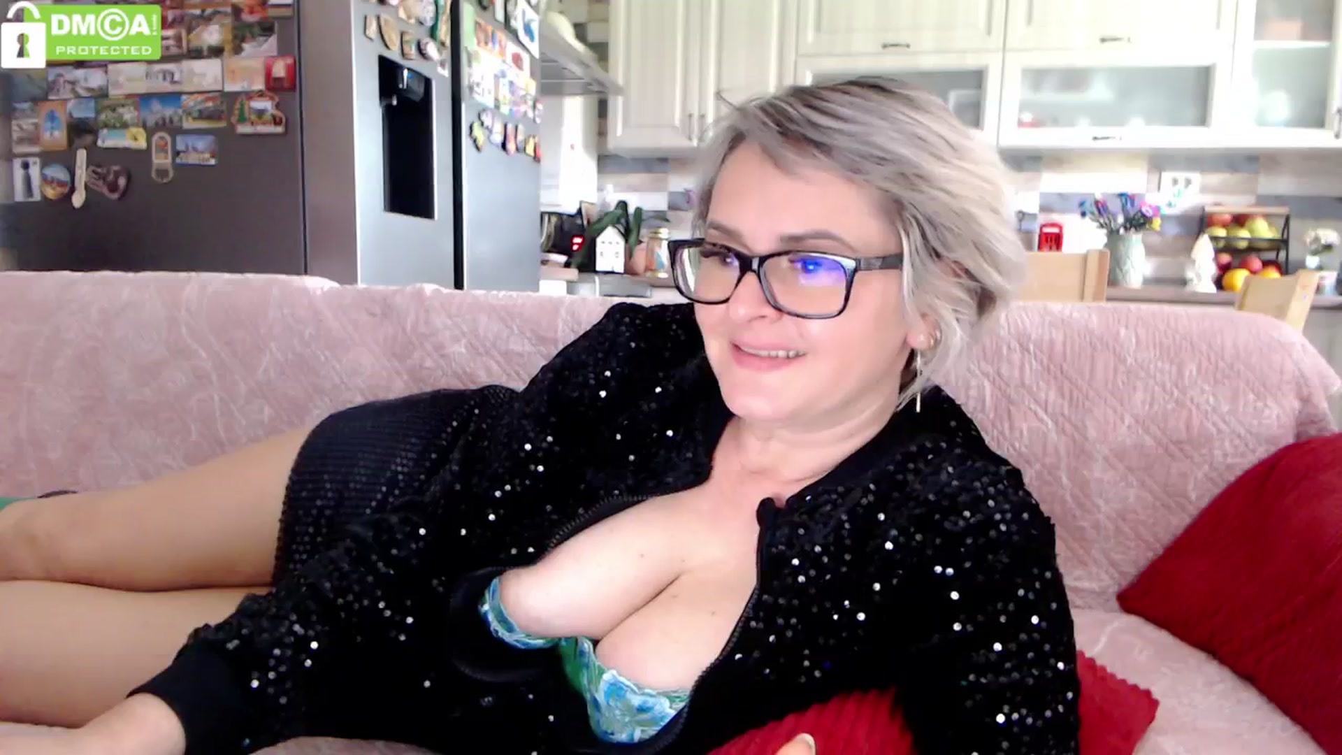 Gallery image thumbnail from silverjewel's myfreecams stream on, 03/22/2024, 10:33 image 2 of 20
