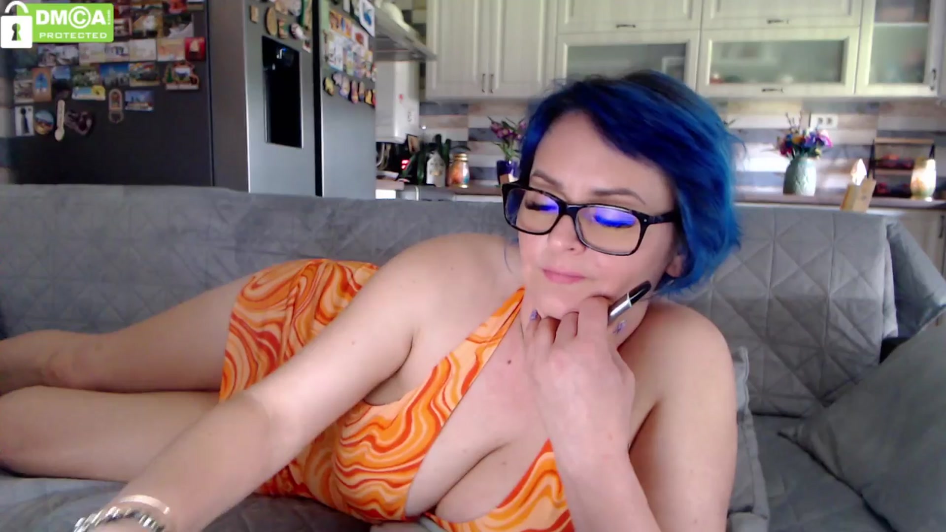 Gallery image thumbnail from silverjewel's myfreecams stream on, 04/02/2024, 08:32 image 20 of 20