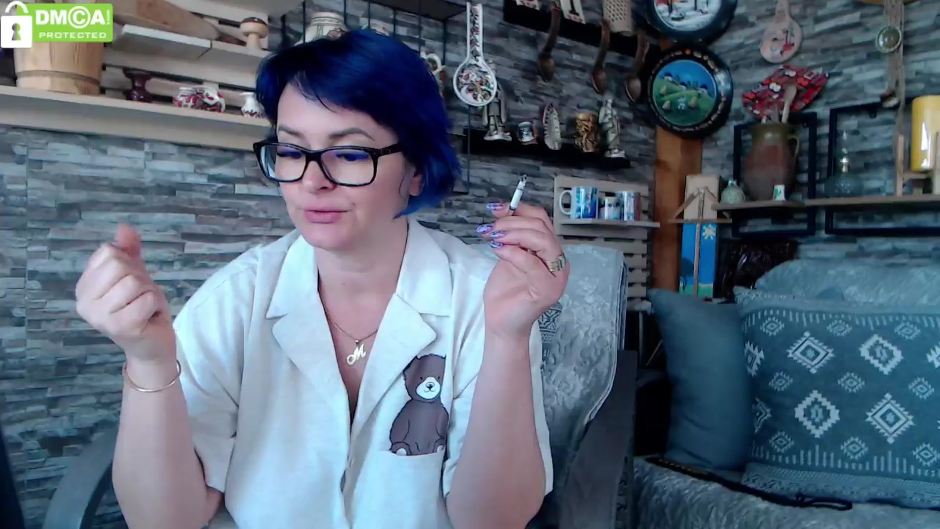 Gallery image thumbnail from silverjewel's myfreecams stream on, 04/05/2024, 08:19 image 15 of 20