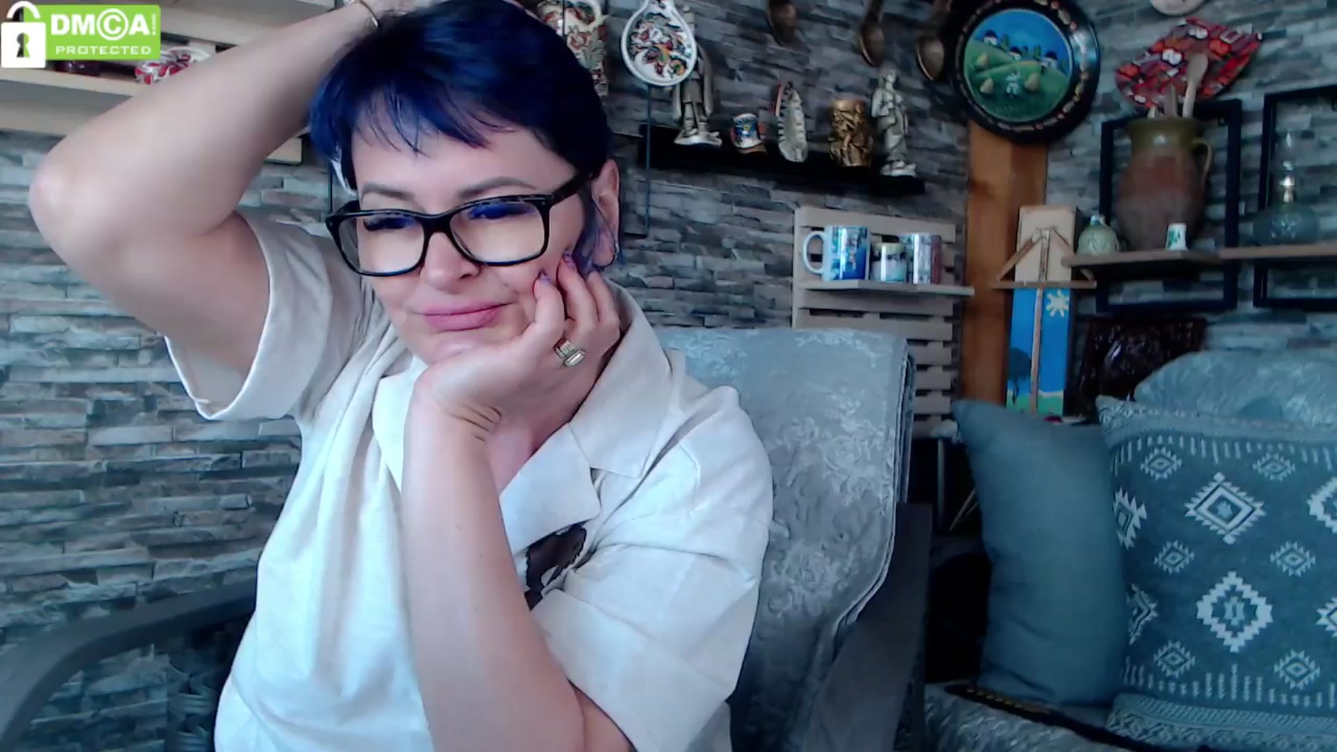Gallery image thumbnail from silverjewel's myfreecams stream on, 04/05/2024, 08:19 image 1 of 20