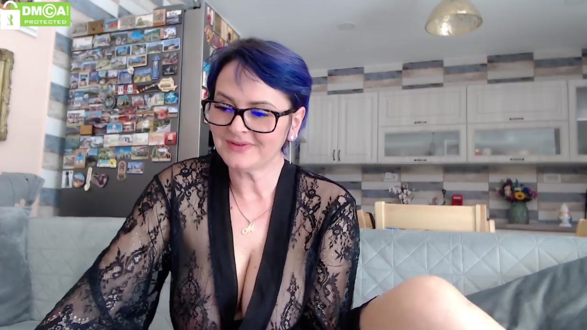 Gallery image thumbnail from silverjewel's myfreecams stream on, 04/09/2024, 14:01 image 4 of 20