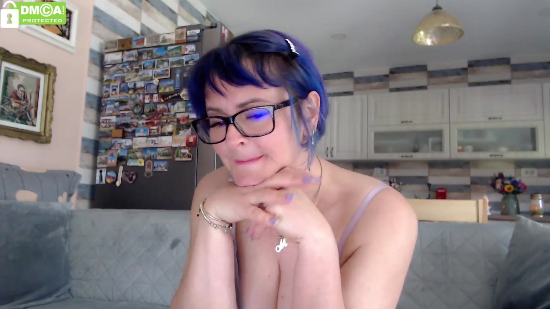 Gallery image thumbnail from silverjewel's myfreecams stream on, 04/11/2024, 09:09 image 14 of 20