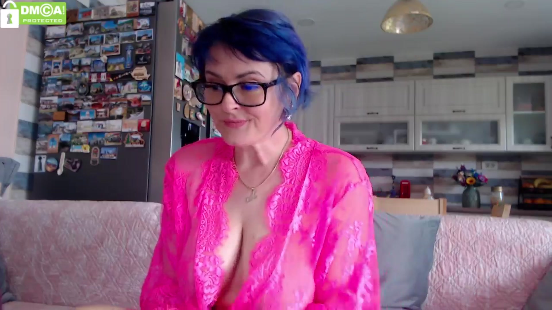 Gallery image thumbnail from silverjewel's myfreecams stream on, 04/12/2024, 09:03 image 4 of 20
