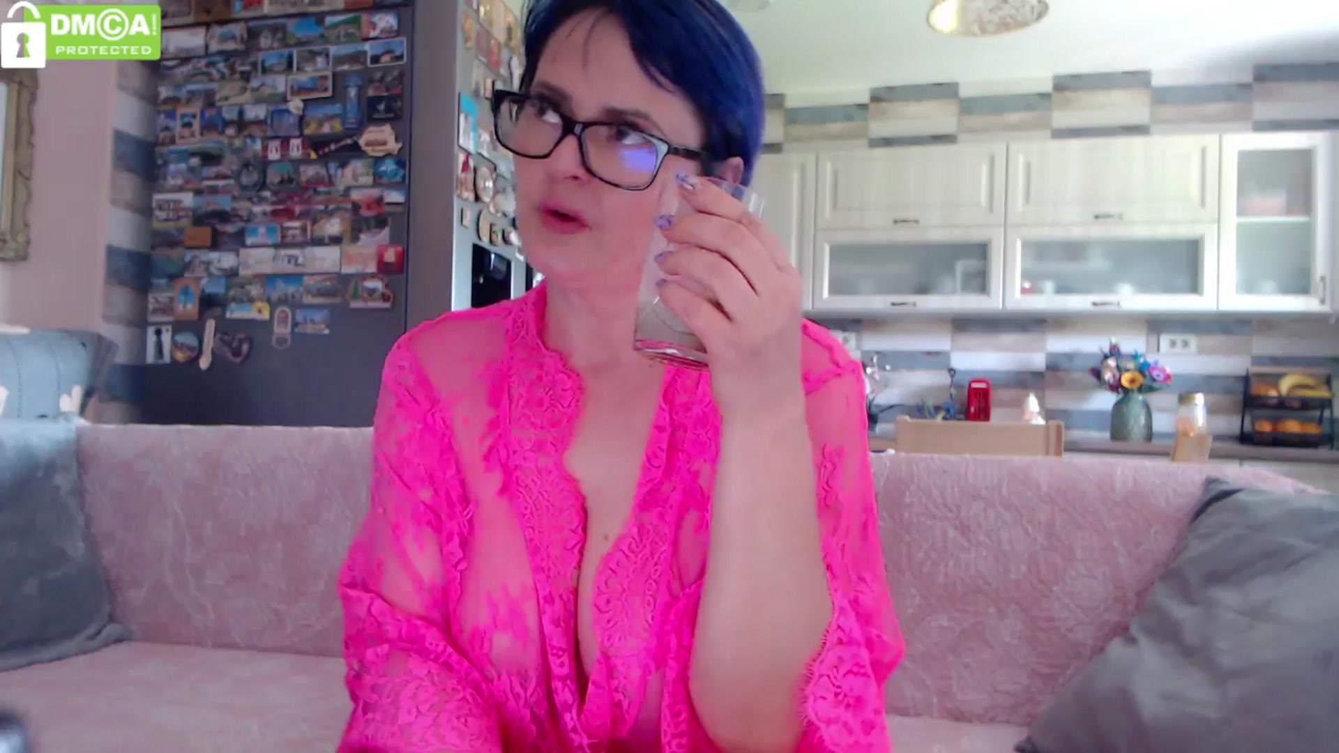 Gallery image thumbnail from silverjewel's myfreecams stream on, 04/12/2024, 11:20 image 4 of 20