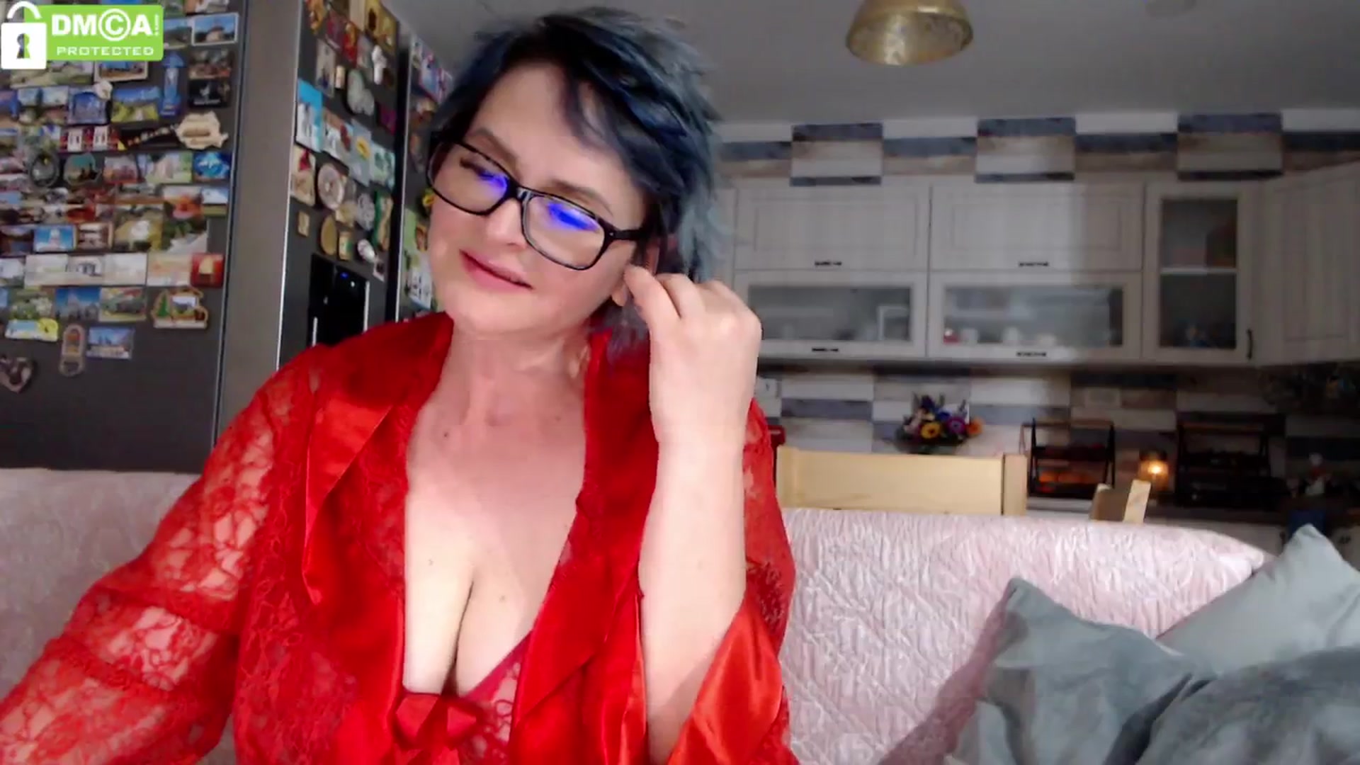 Gallery image thumbnail from silverjewel's myfreecams stream on, 04/16/2024, 18:31 image 16 of 20