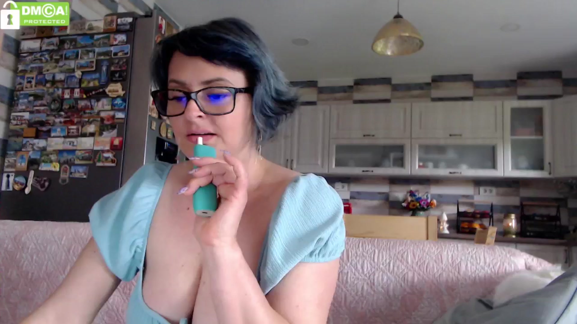 Gallery image thumbnail from silverjewel's myfreecams stream on, 04/17/2024, 10:38 image 14 of 20