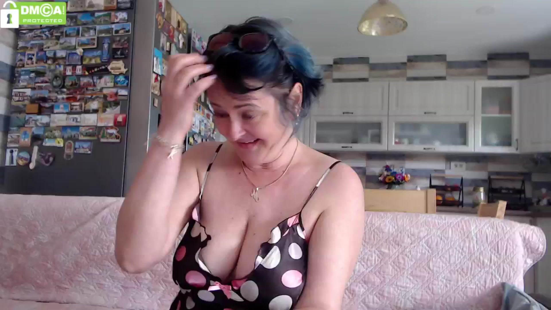 Gallery image thumbnail from silverjewel's myfreecams stream on, 04/18/2024, 11:05 image 13 of 20