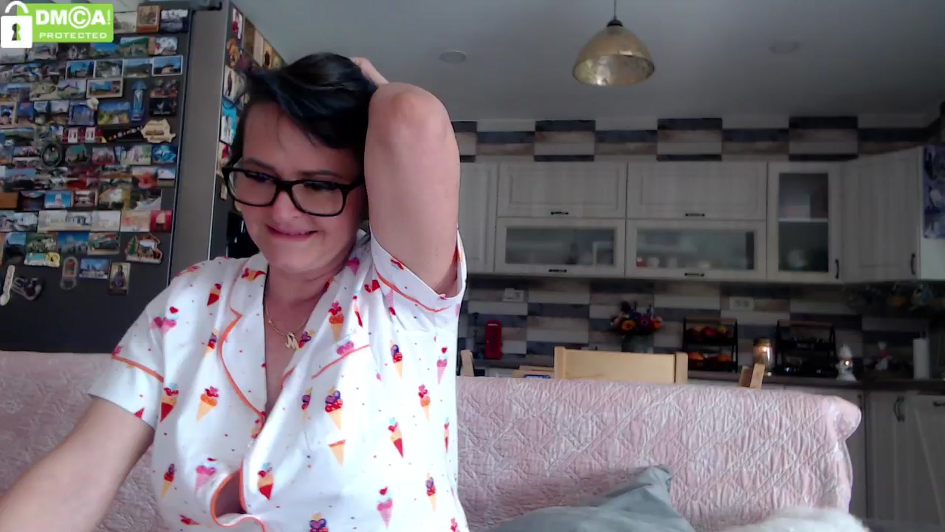 Gallery image thumbnail from silverjewel's myfreecams stream on, 04/23/2024, 10:38 image 16 of 20