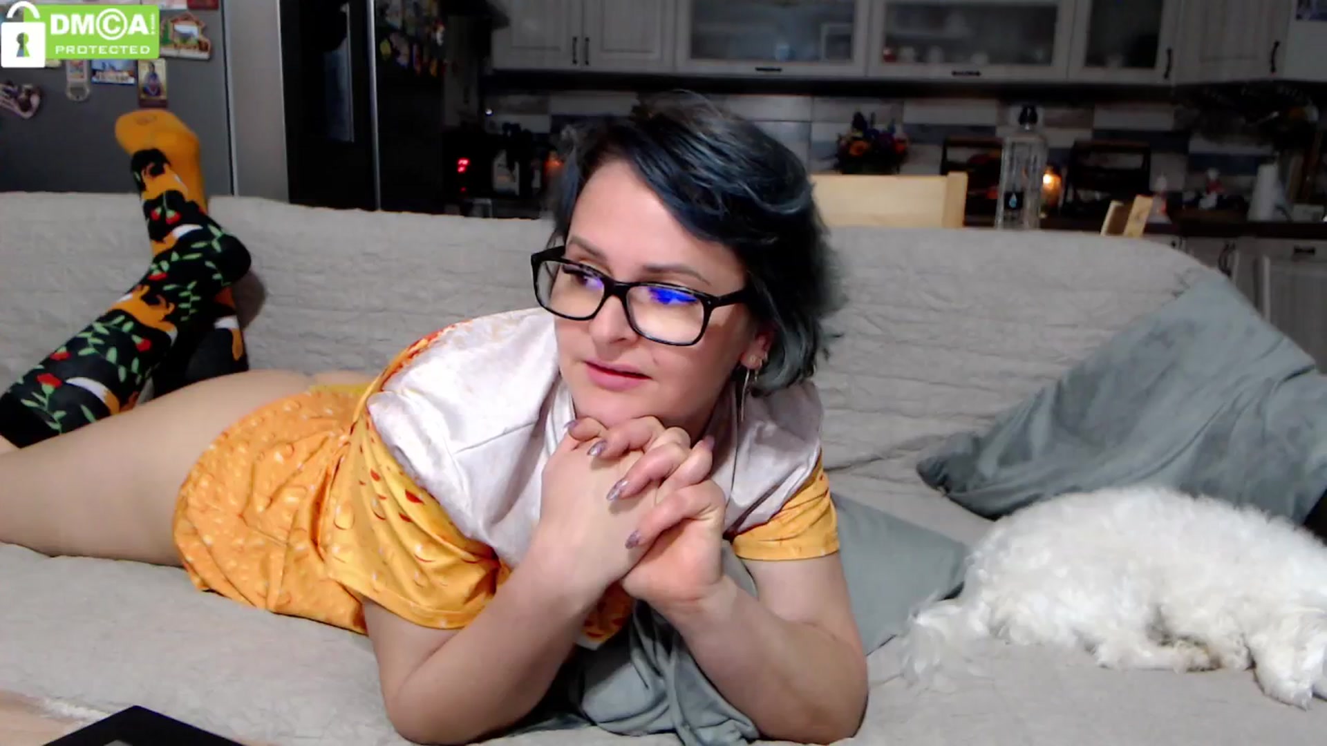 Gallery image thumbnail from silverjewel's myfreecams stream on, 04/26/2024, 20:55 image 18 of 20