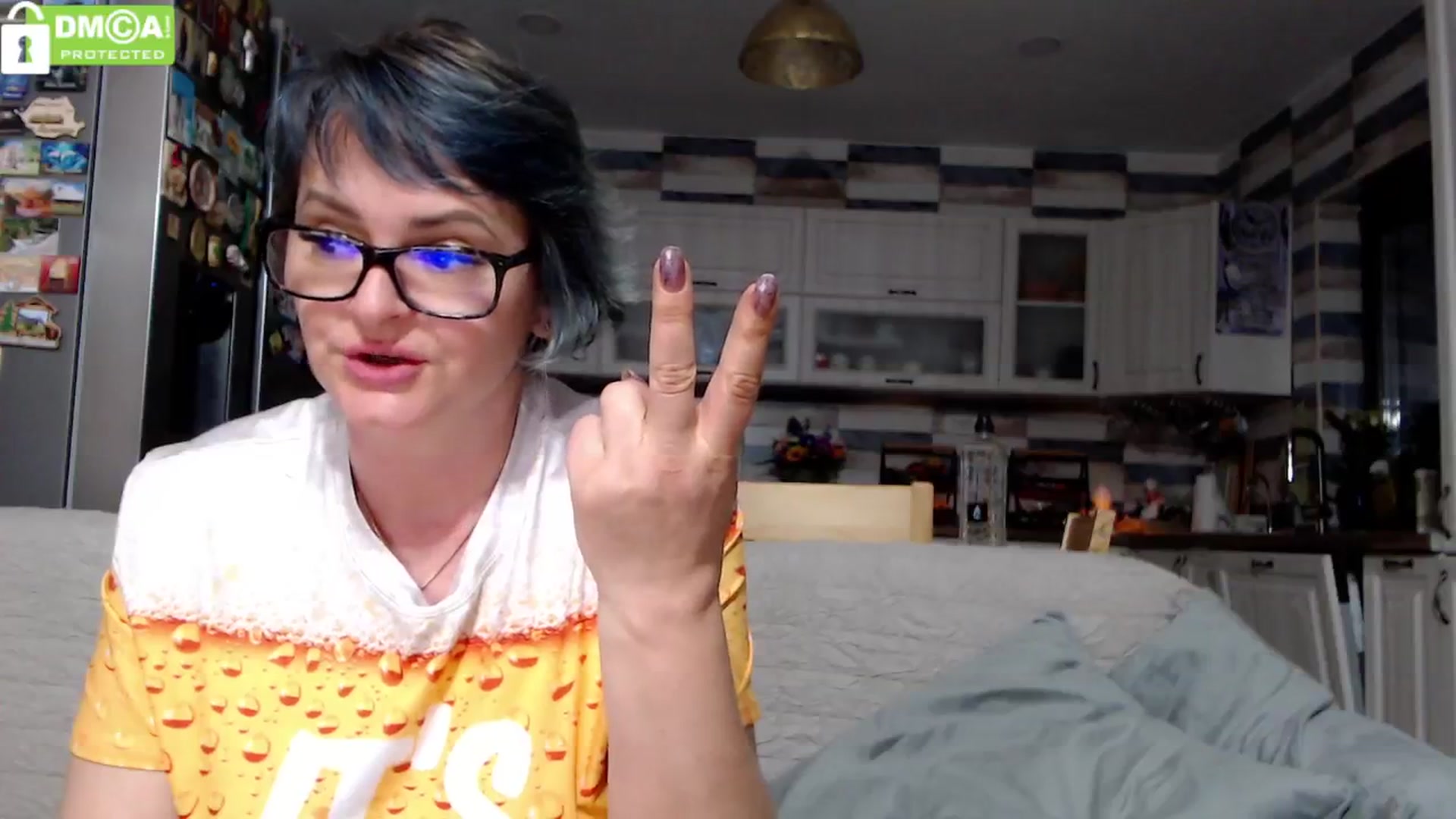 Gallery image thumbnail from silverjewel's myfreecams stream on, 04/26/2024, 20:55 image 15 of 20