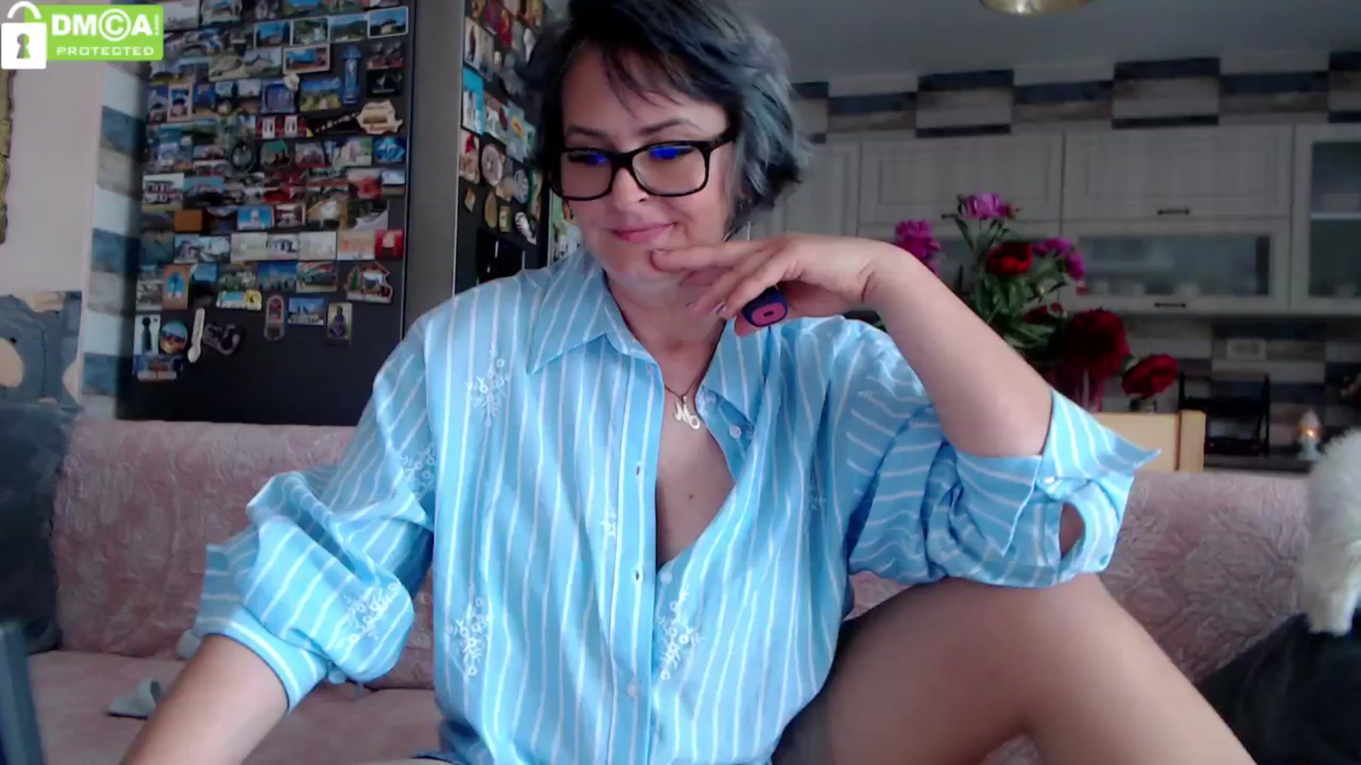 Gallery image thumbnail from silverjewel's myfreecams stream on, 05/09/2024, 08:02 image 17 of 20