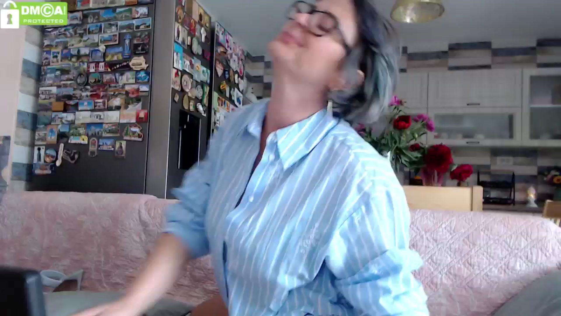 Gallery image thumbnail from silverjewel's myfreecams stream on, 05/09/2024, 10:55 image 19 of 20