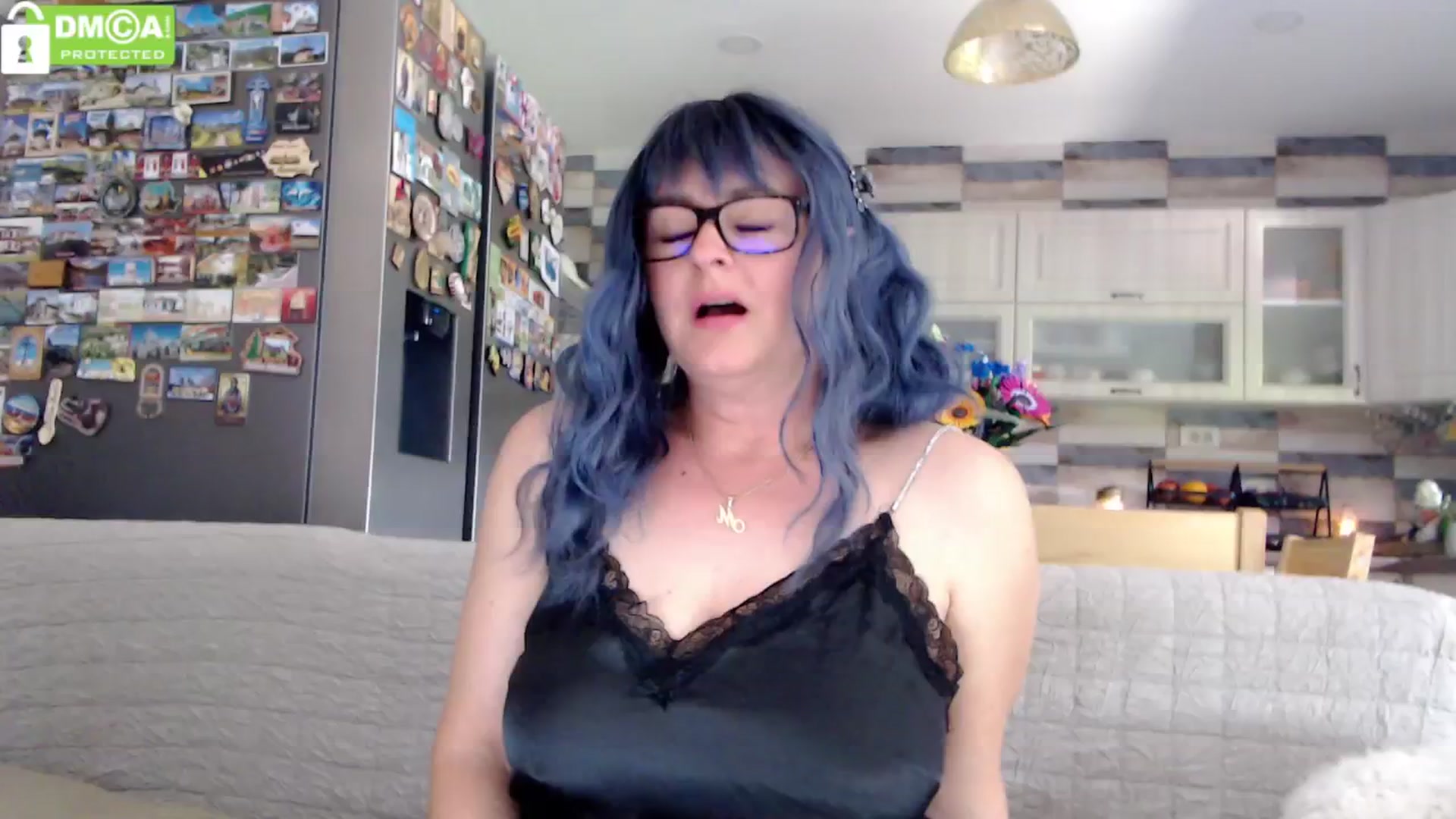 Gallery image thumbnail from silverjewel's myfreecams stream on, 05/14/2024, 11:55 image 14 of 20