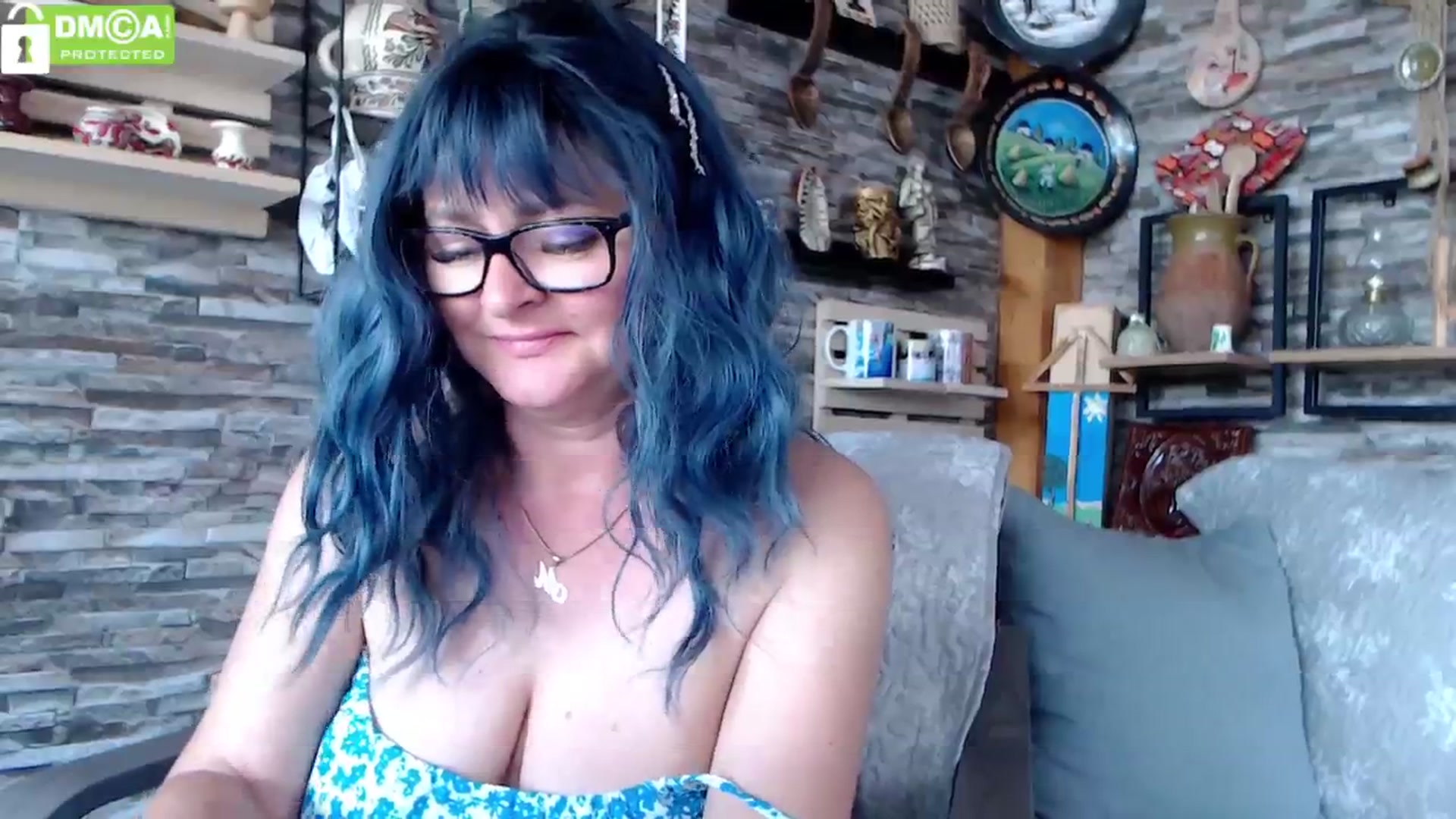 Gallery image thumbnail from silverjewel's myfreecams stream on, 05/16/2024, 10:11 image 20 of 20